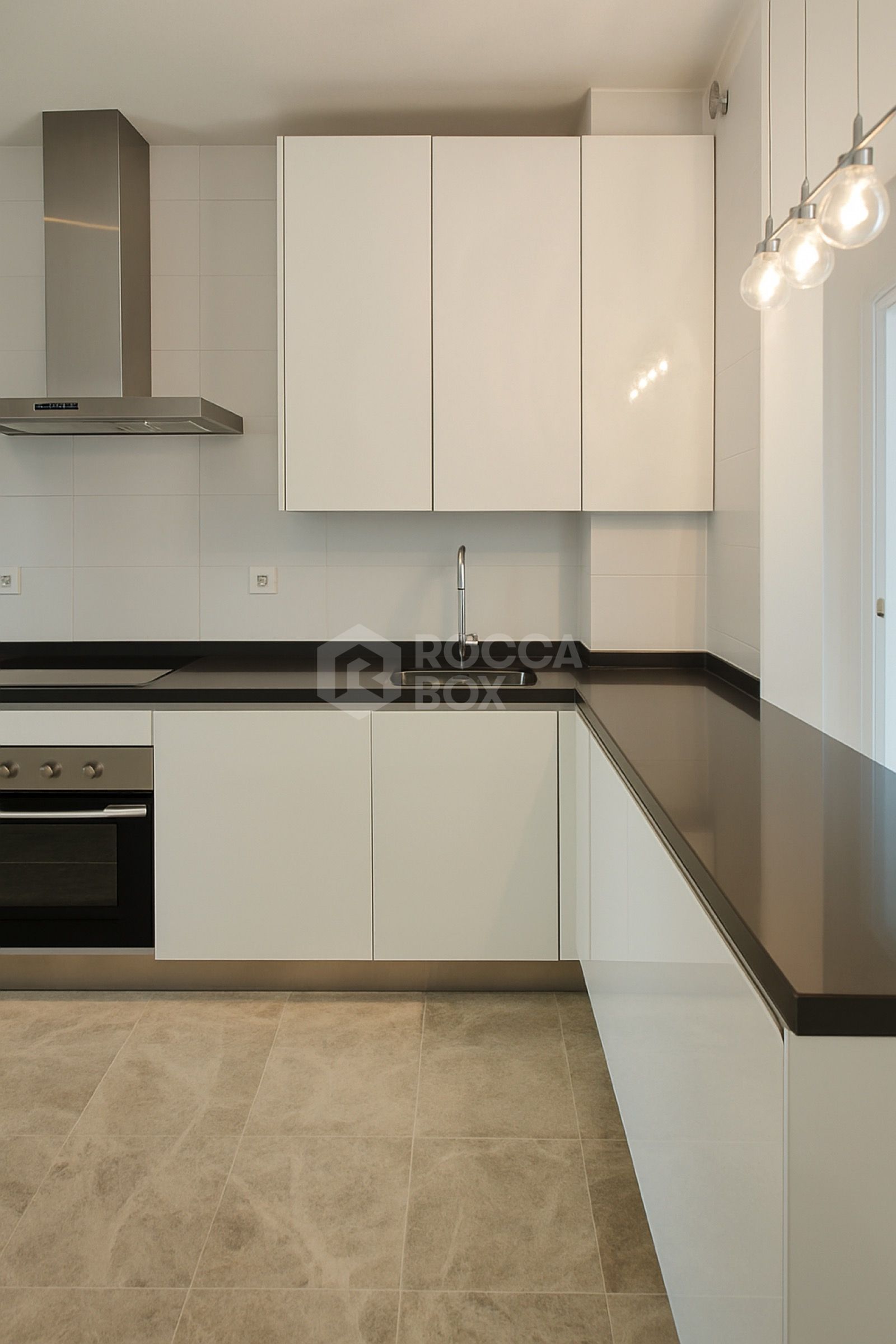 Fully Renovated Apartment Ready to Move In – Los Naranjos