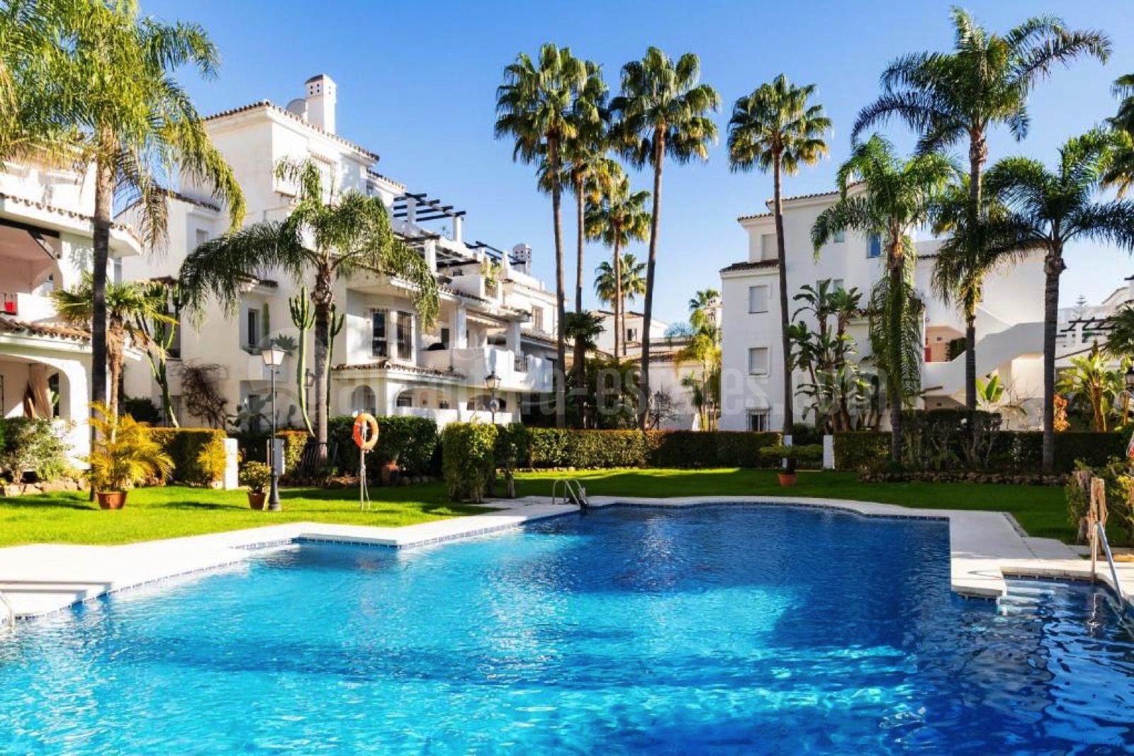Ground Floor Apartment in Los Naranjos, Marbella