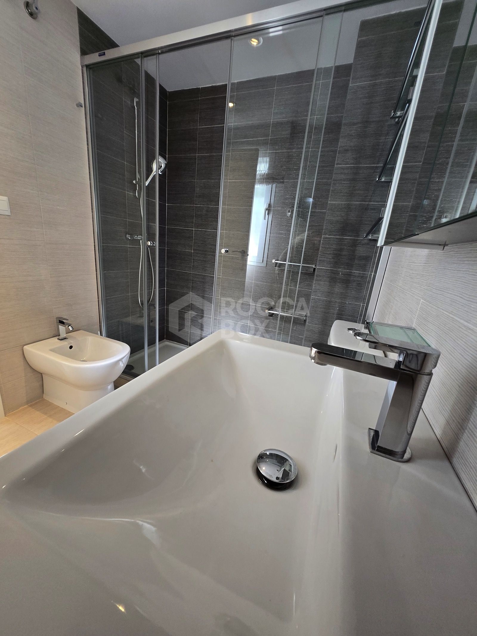 Fully Renovated Apartment Ready to Move In – Los Naranjos