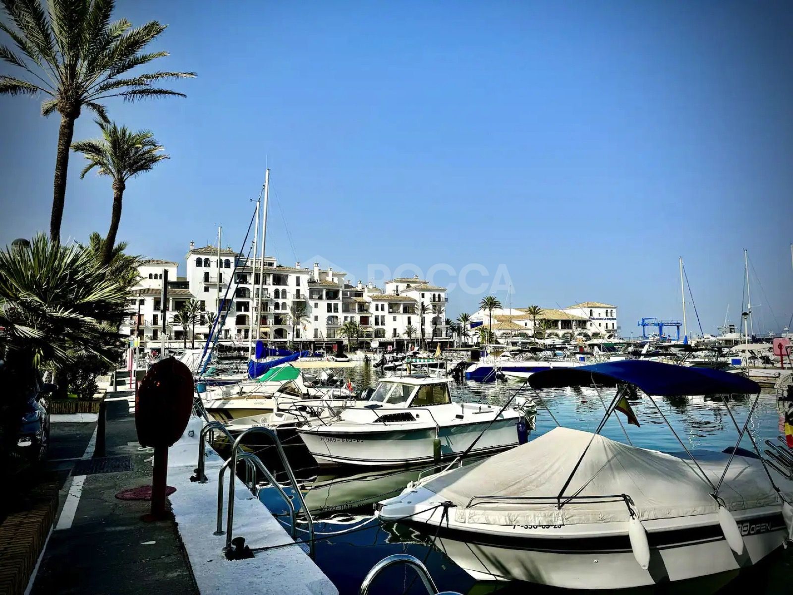 Fully Renovated Beachfront Apartment with Sea Views in Puerto de la Duquesa, Manilva