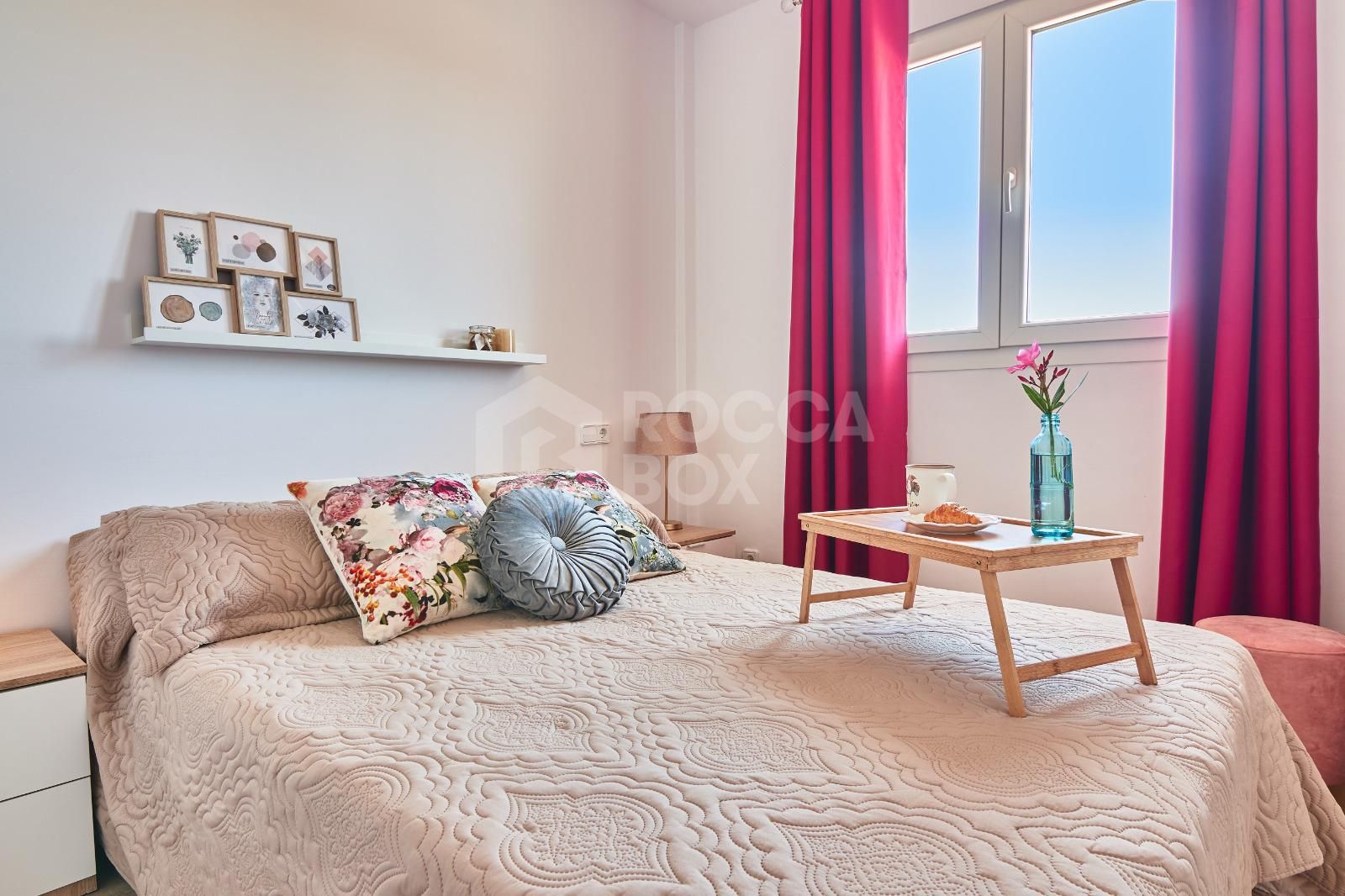 Exclusive Ground-Floor Mezzanine Apartment with Sea Views