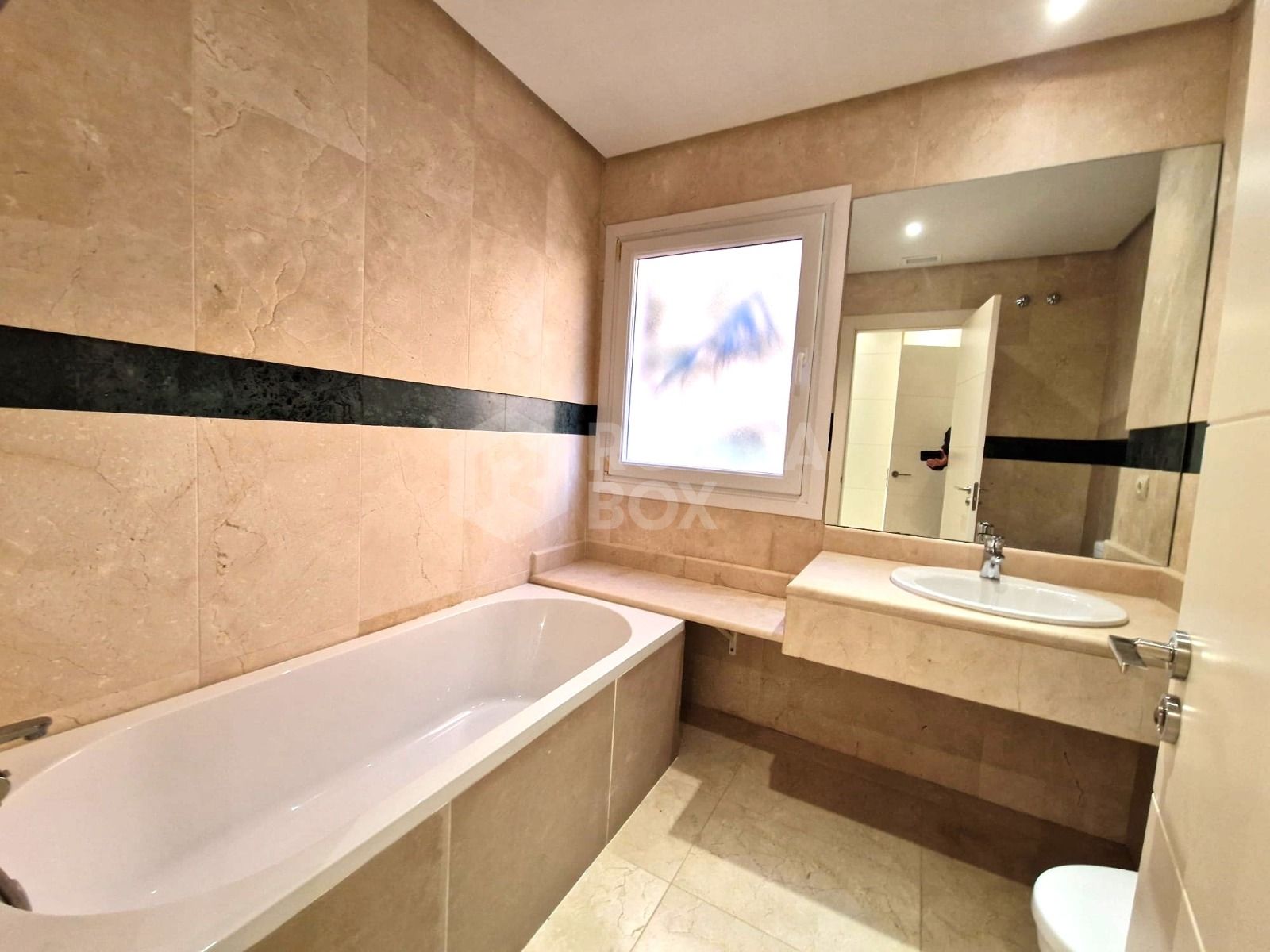 Stunning Corner Ground-Floor Apartment in Vista Real Urbanisation