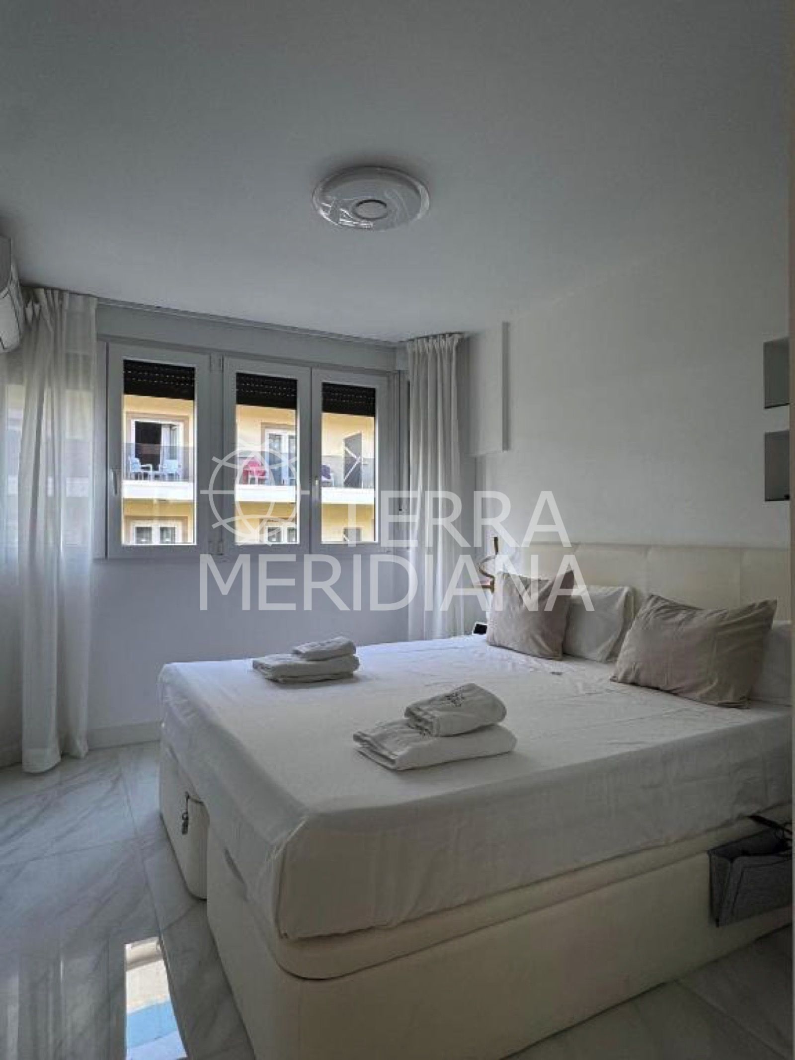 Apartment in Playa Bajadilla - Puertos, Marbella