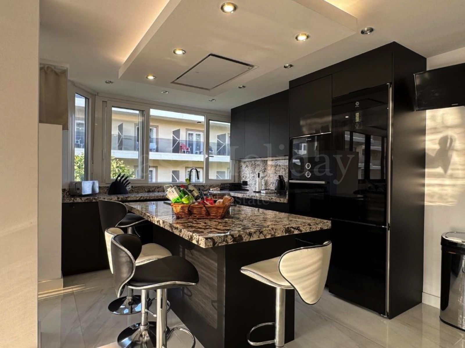 Apartamento en Playa Bajadilla - Puertos, Marbella