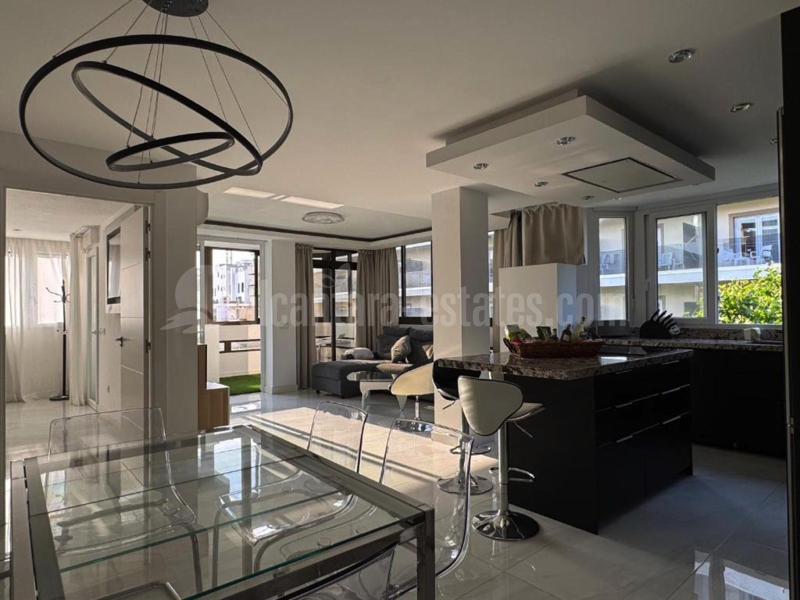 Apartment in Playa Bajadilla - Puertos, Marbella