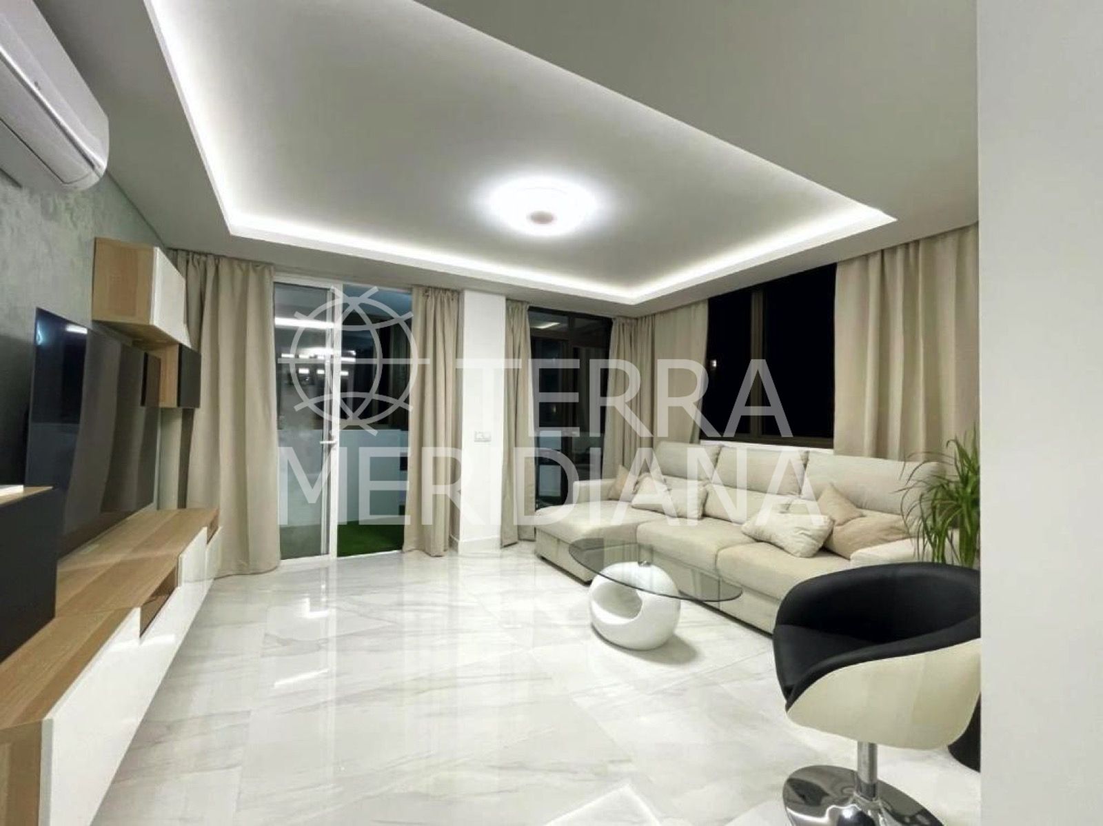 Apartment in Playa Bajadilla - Puertos, Marbella