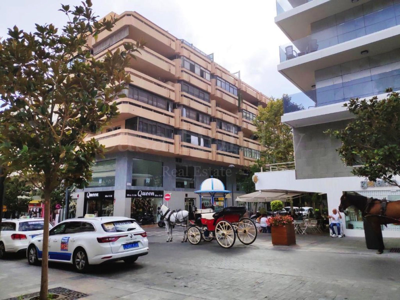 Apartamento en Playa Bajadilla - Puertos, Marbella