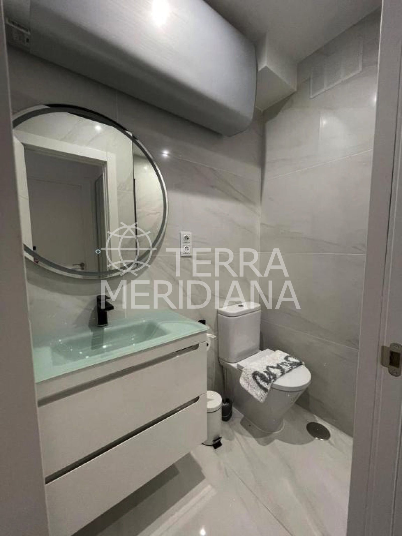 Apartment in Playa Bajadilla - Puertos, Marbella