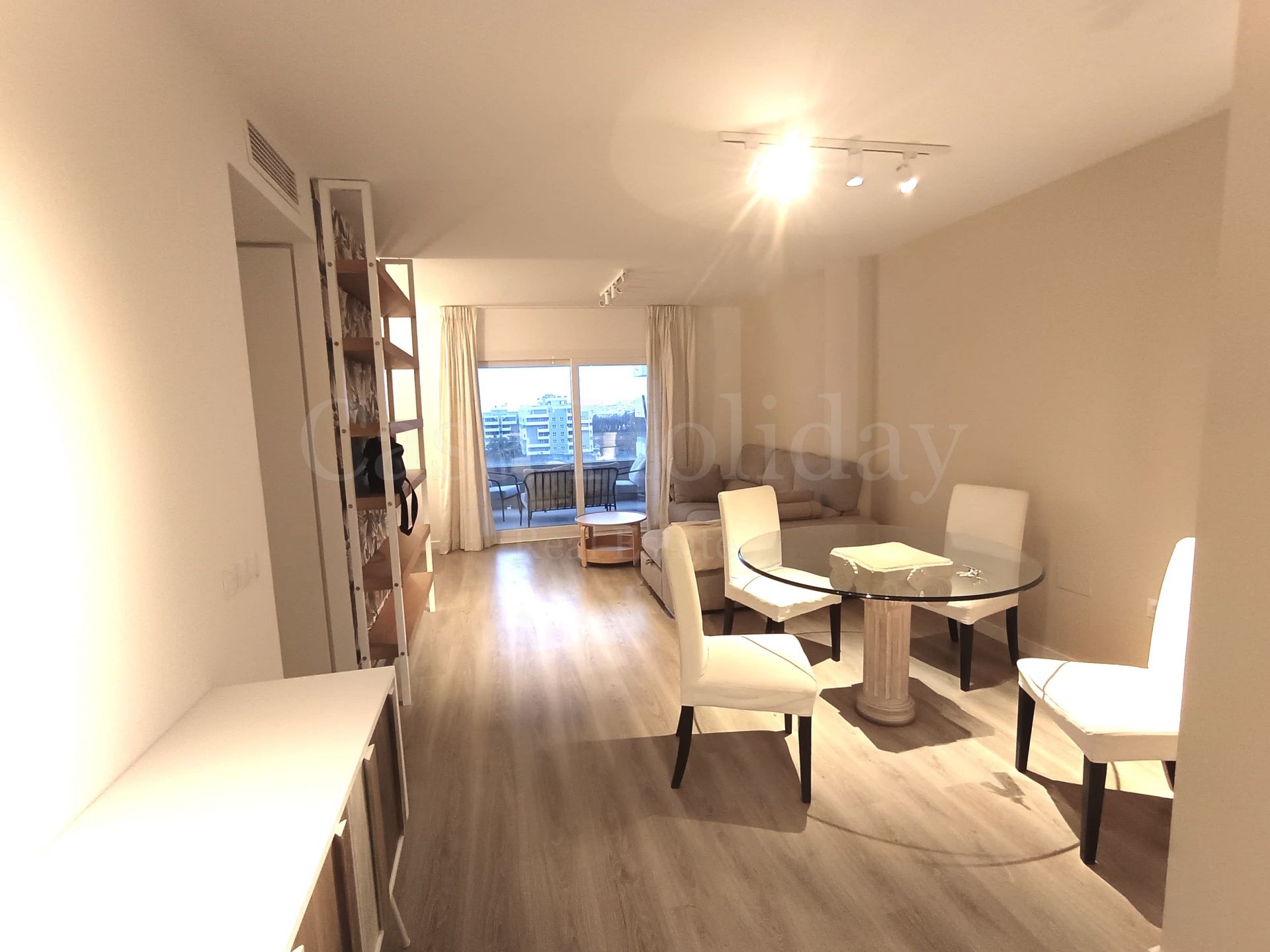 Apartamento en Nueva Andalucia, Marbella