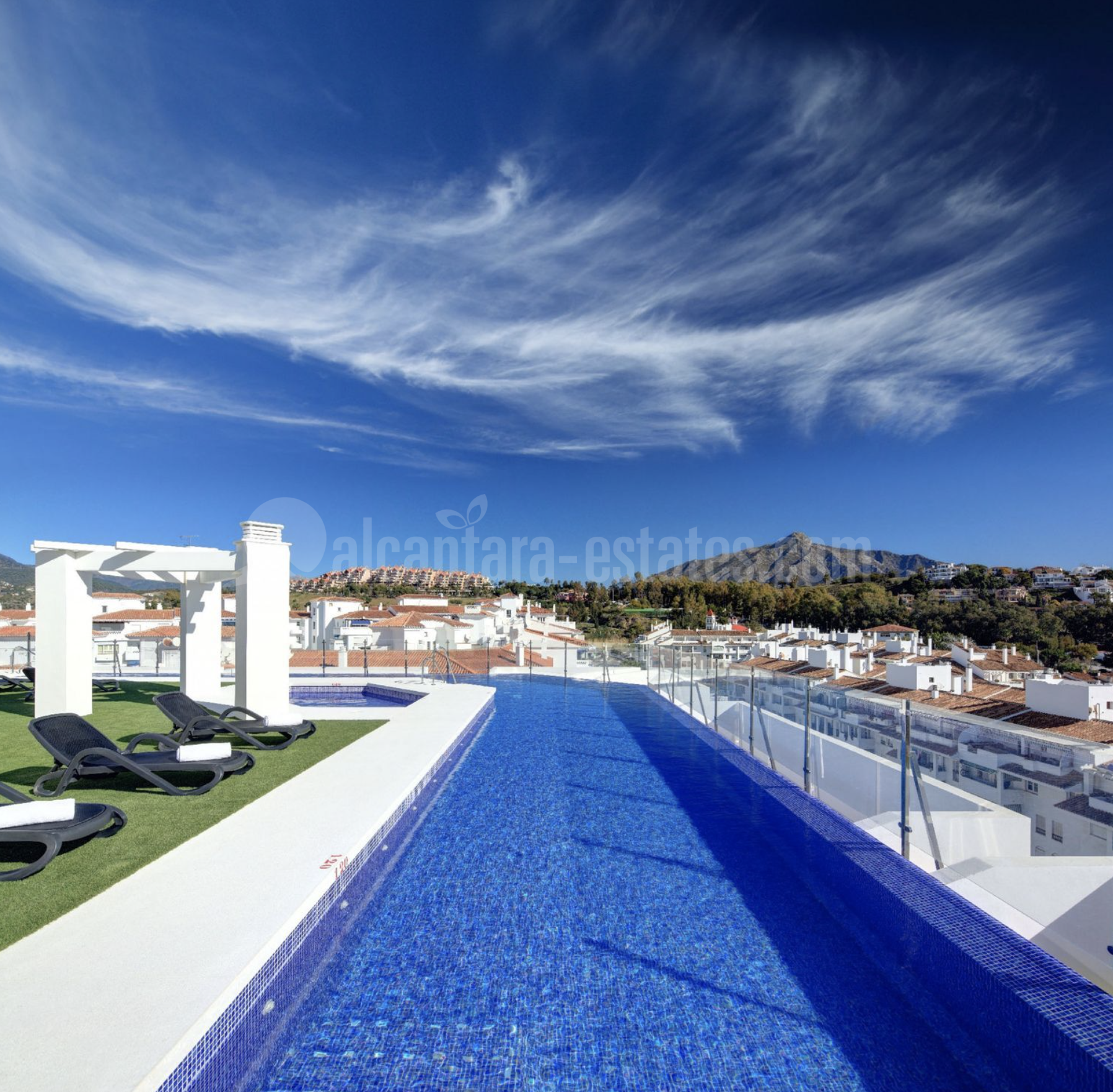 Apartment in Nueva Andalucia, Marbella