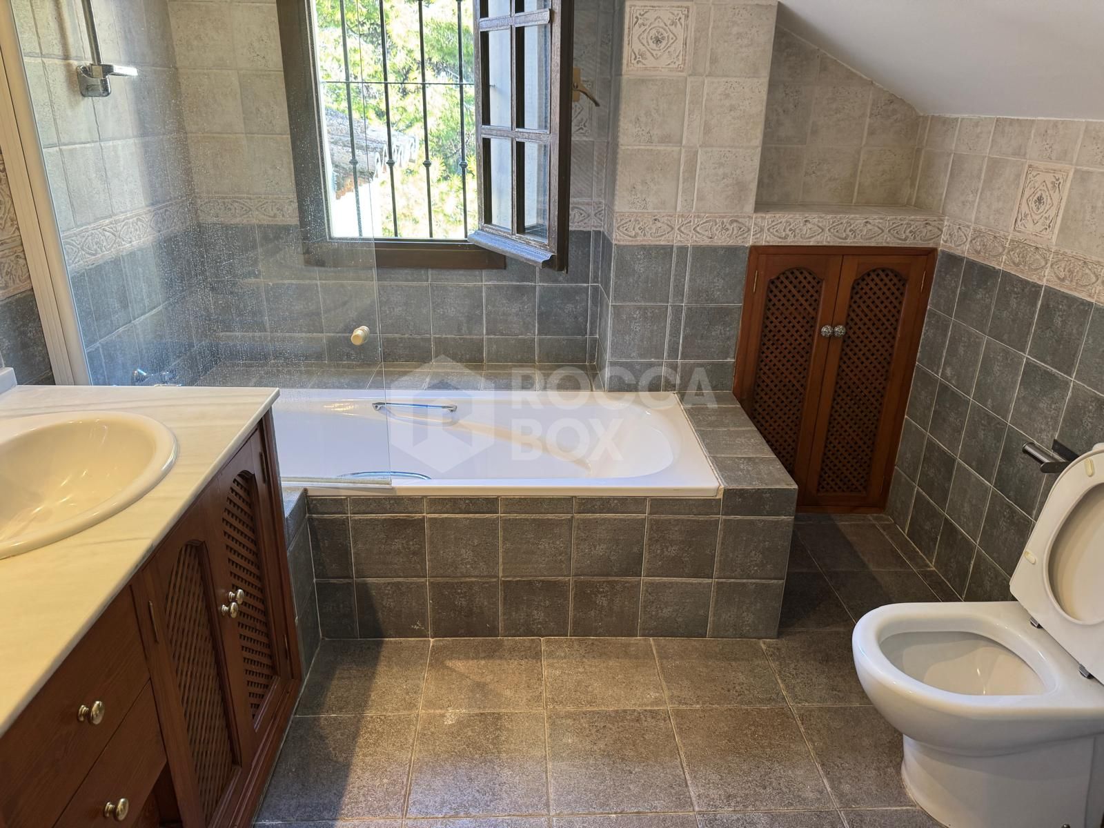 Spectacular Townhouse in Urbanización El Vergel, Marbella Centro