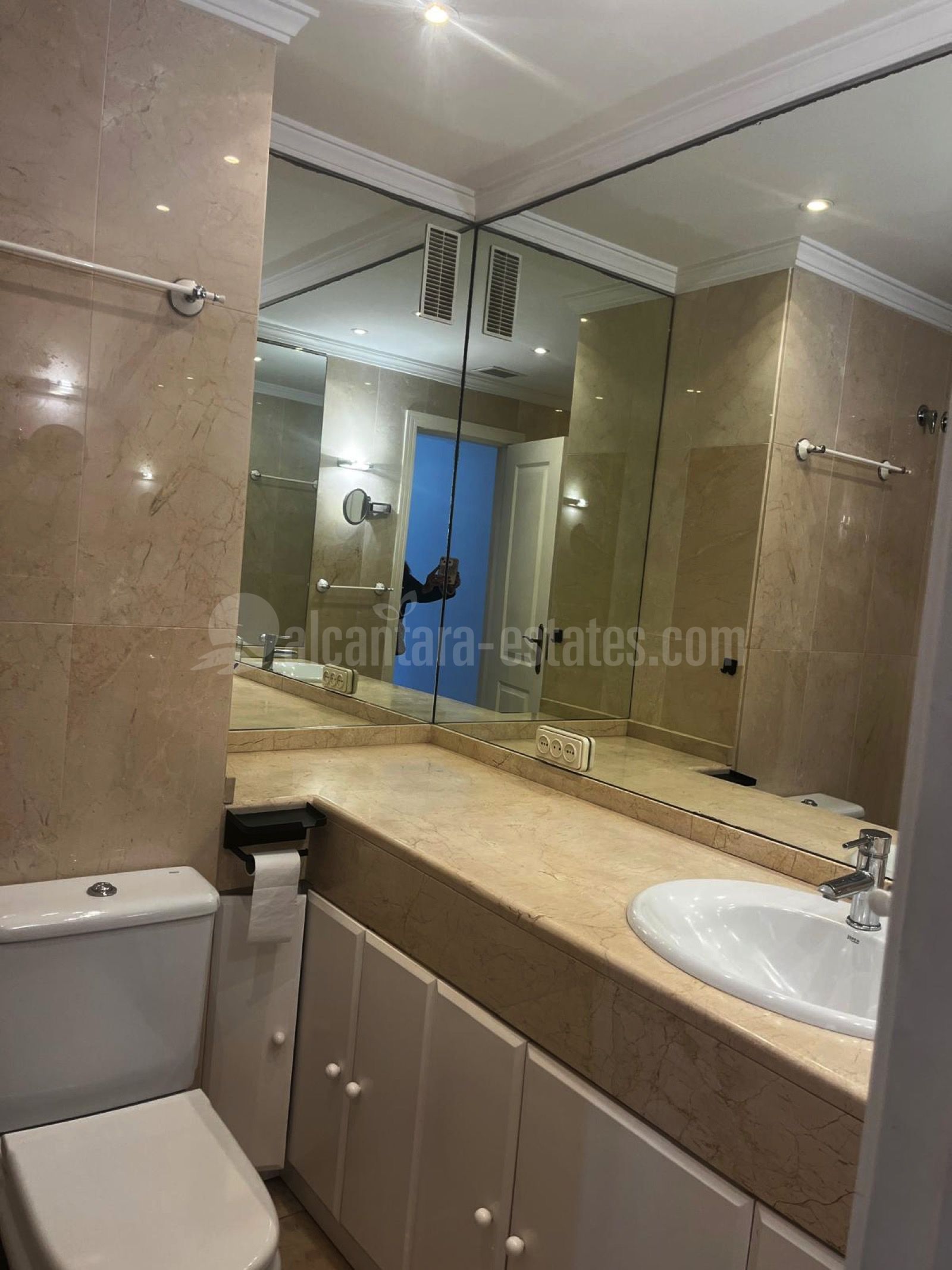 Apartment in La Carolina, Marbella