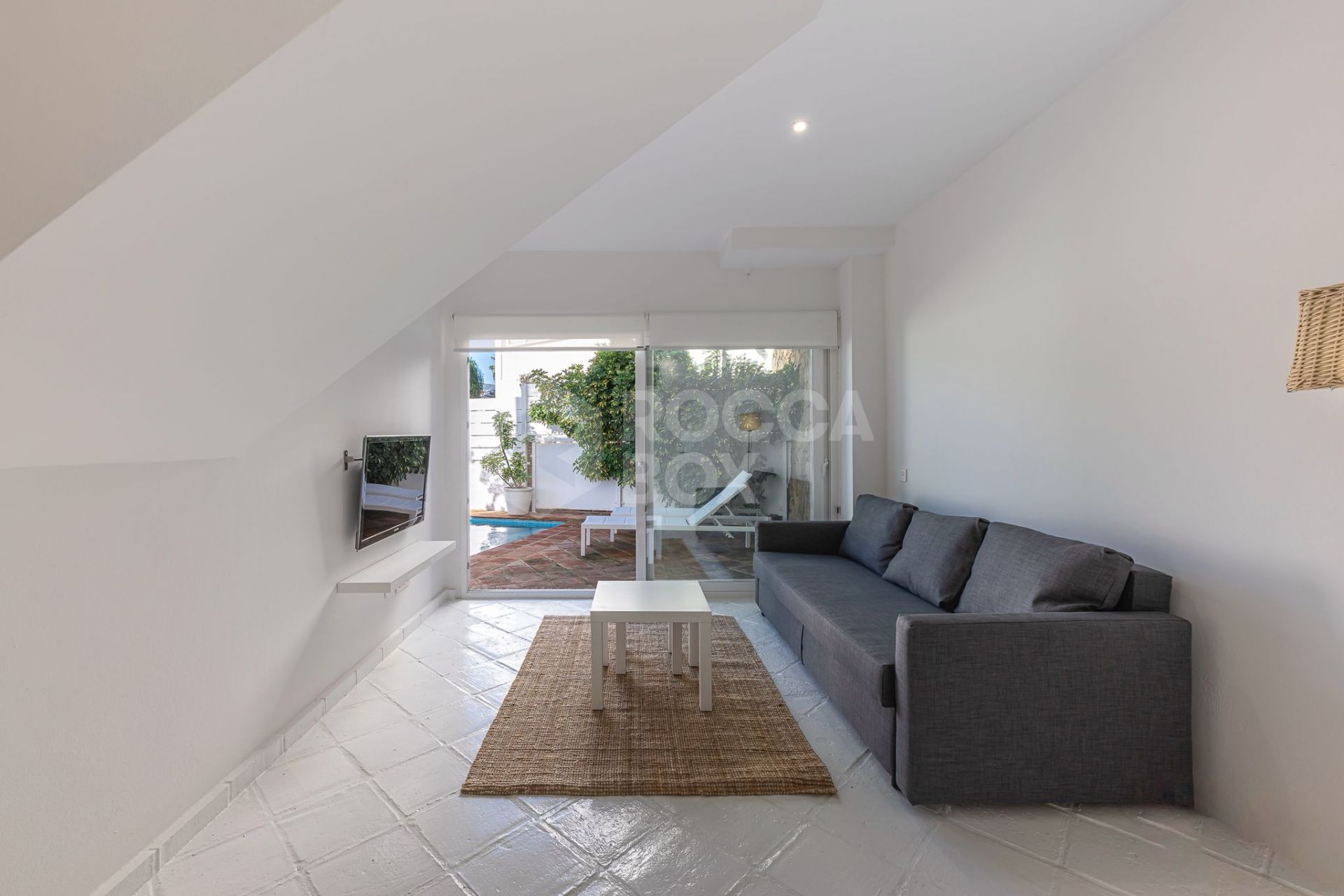 Sunny Semi-Detached Villa with Private Pool Near Guadalmina Golf Club