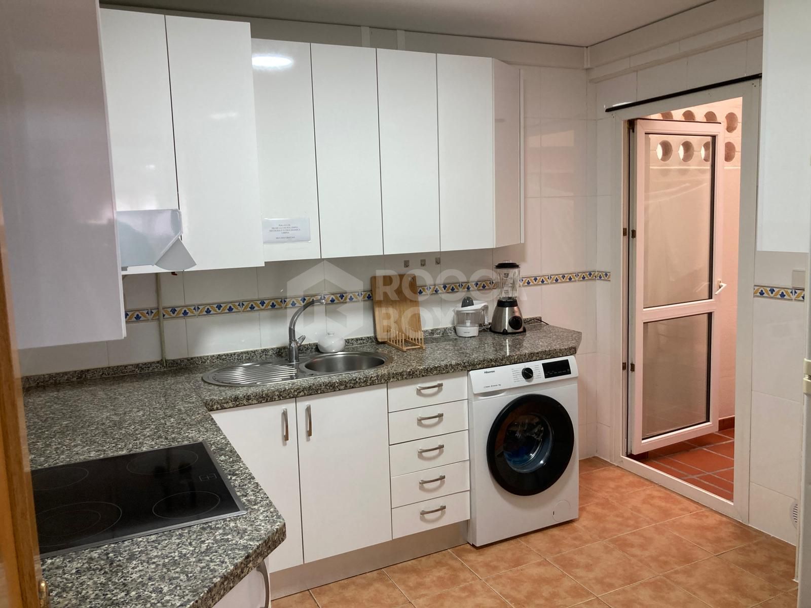 Charming Ground Floor Apartment in Huerta Nueva, Estepona