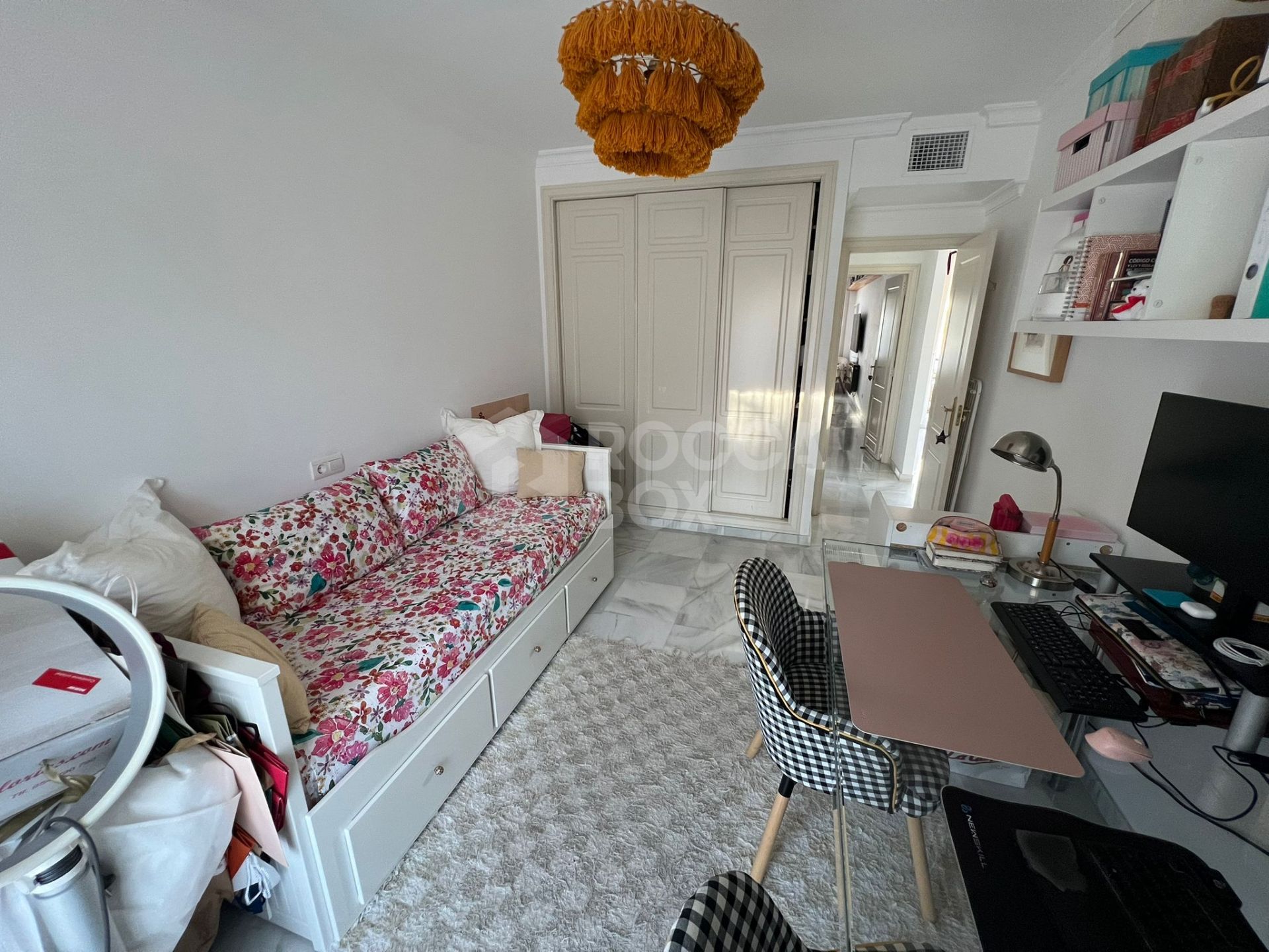 Stunning Recently Renovated Penthouse in Señorio de Gonzaga