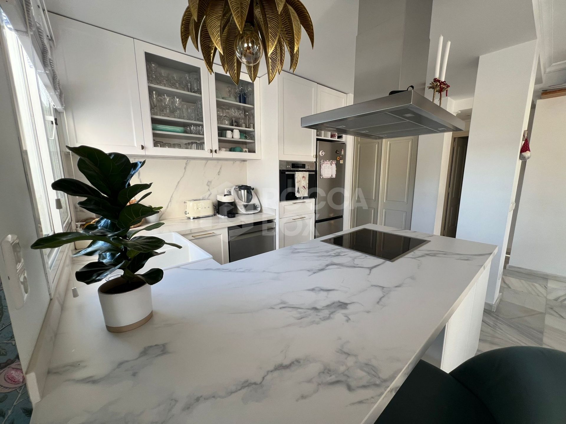 Stunning Recently Renovated Penthouse in Señorio de Gonzaga