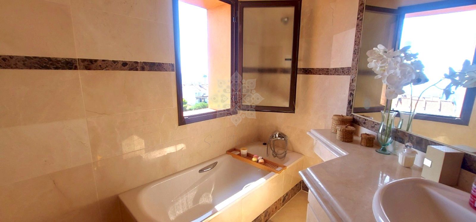 Duplex in Alcorrín, Manilva