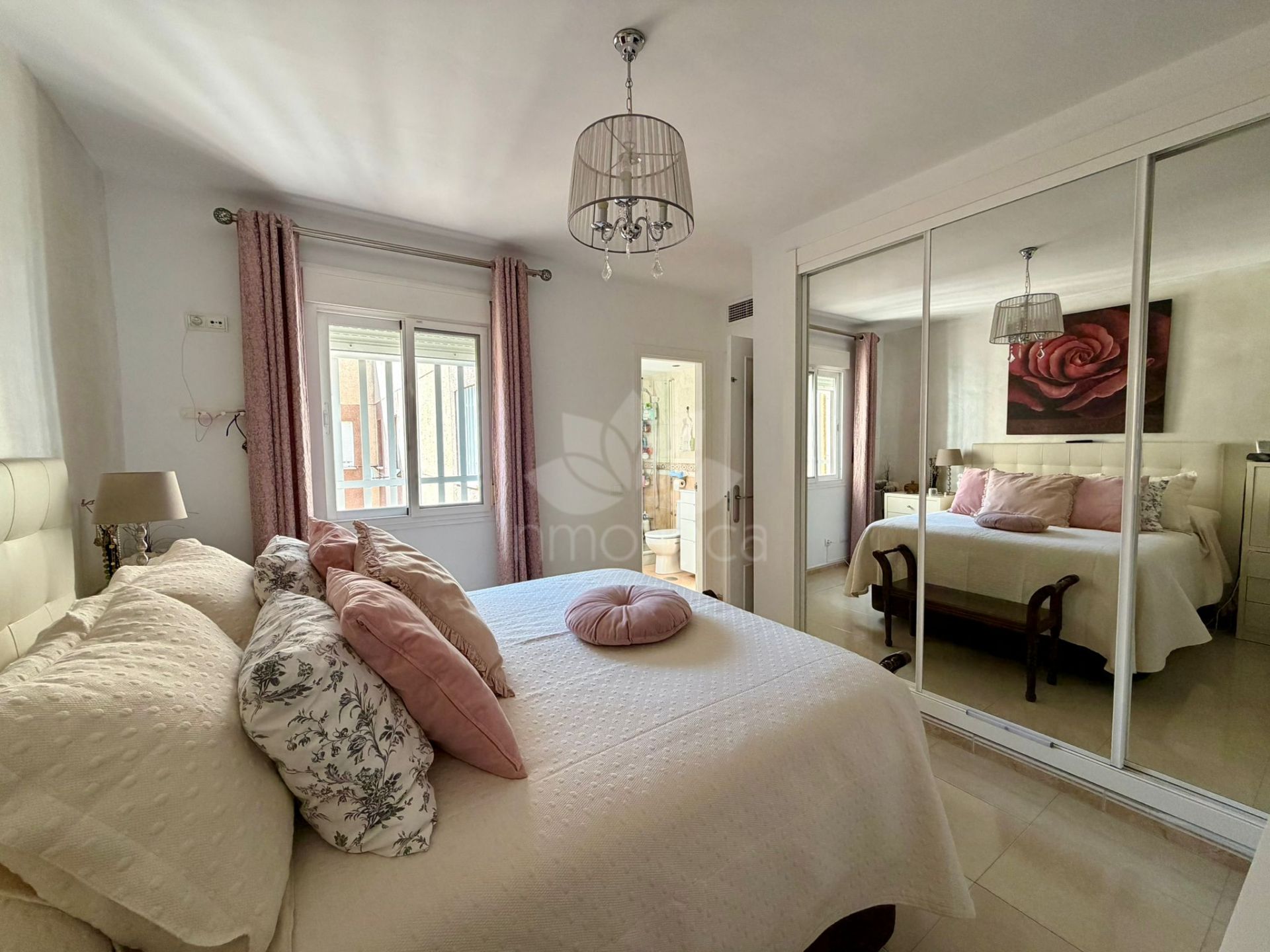 Penthouse in Avda de Andalucia - Sierra de Estepona, Estepona