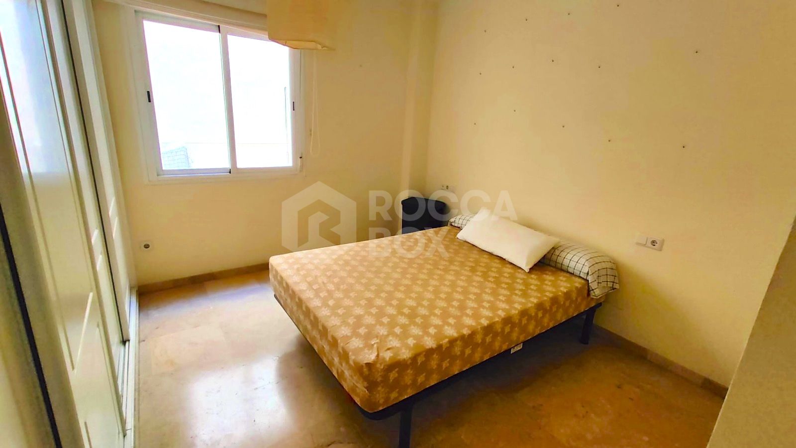 Beachfront 1-Bedroom Apartment with Reform Project