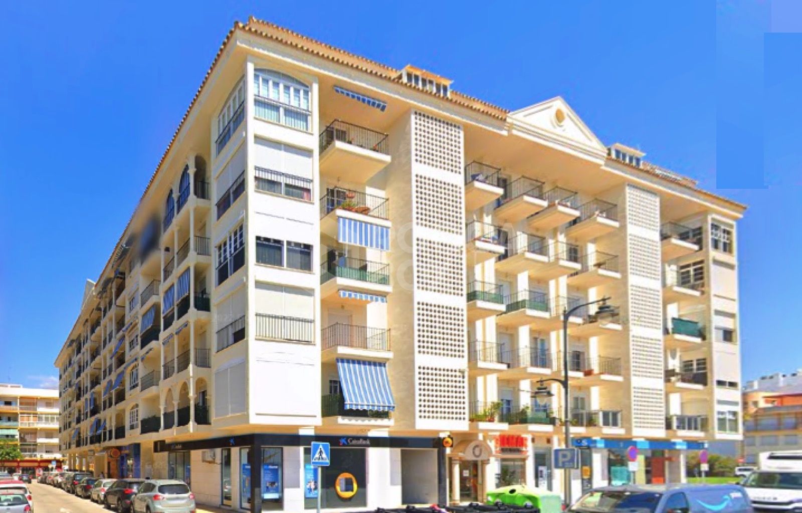 Beachfront 1-Bedroom Apartment with Reform Project