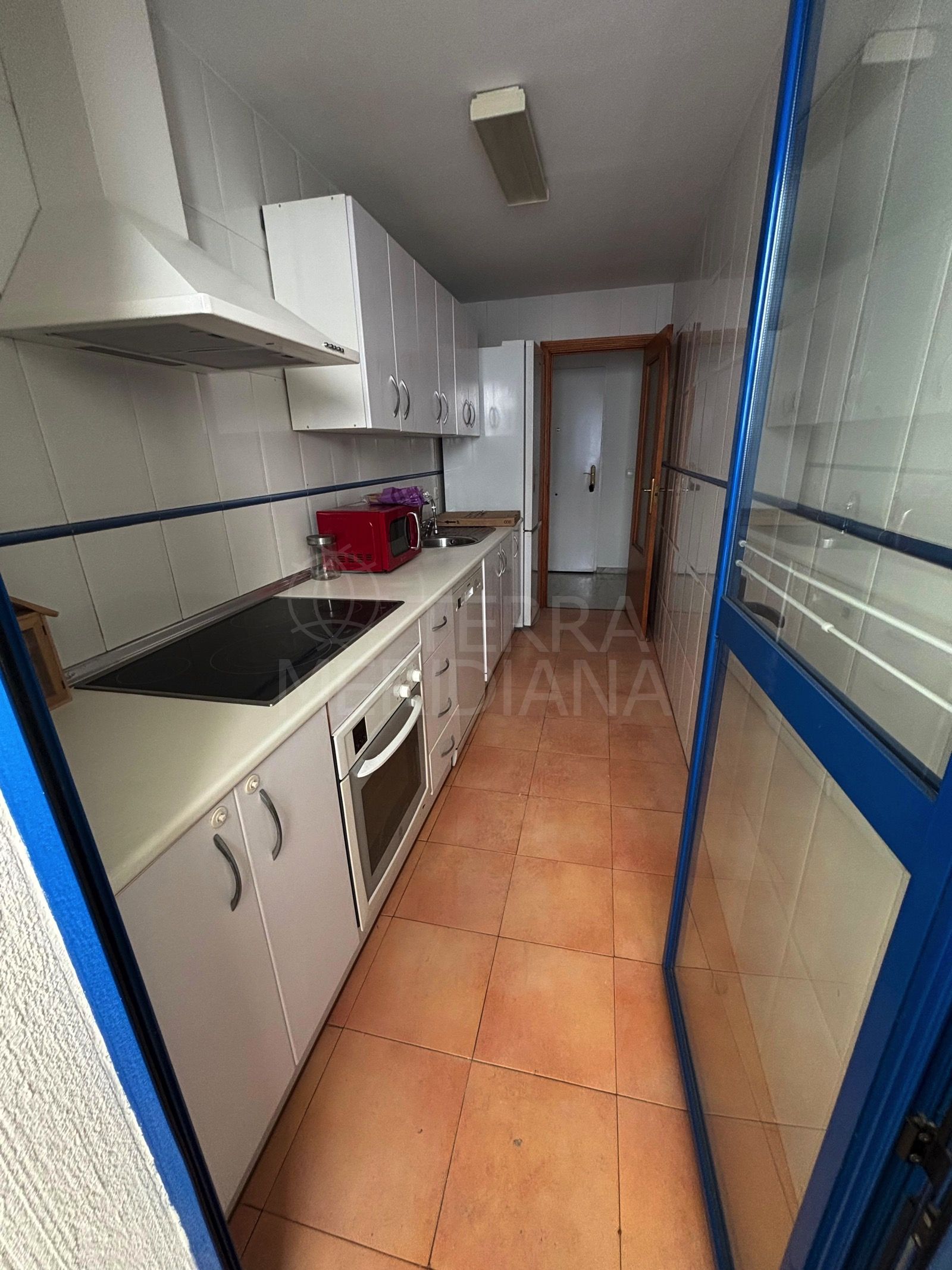 Ground Floor Apartment in Estepona Centre, Estepona