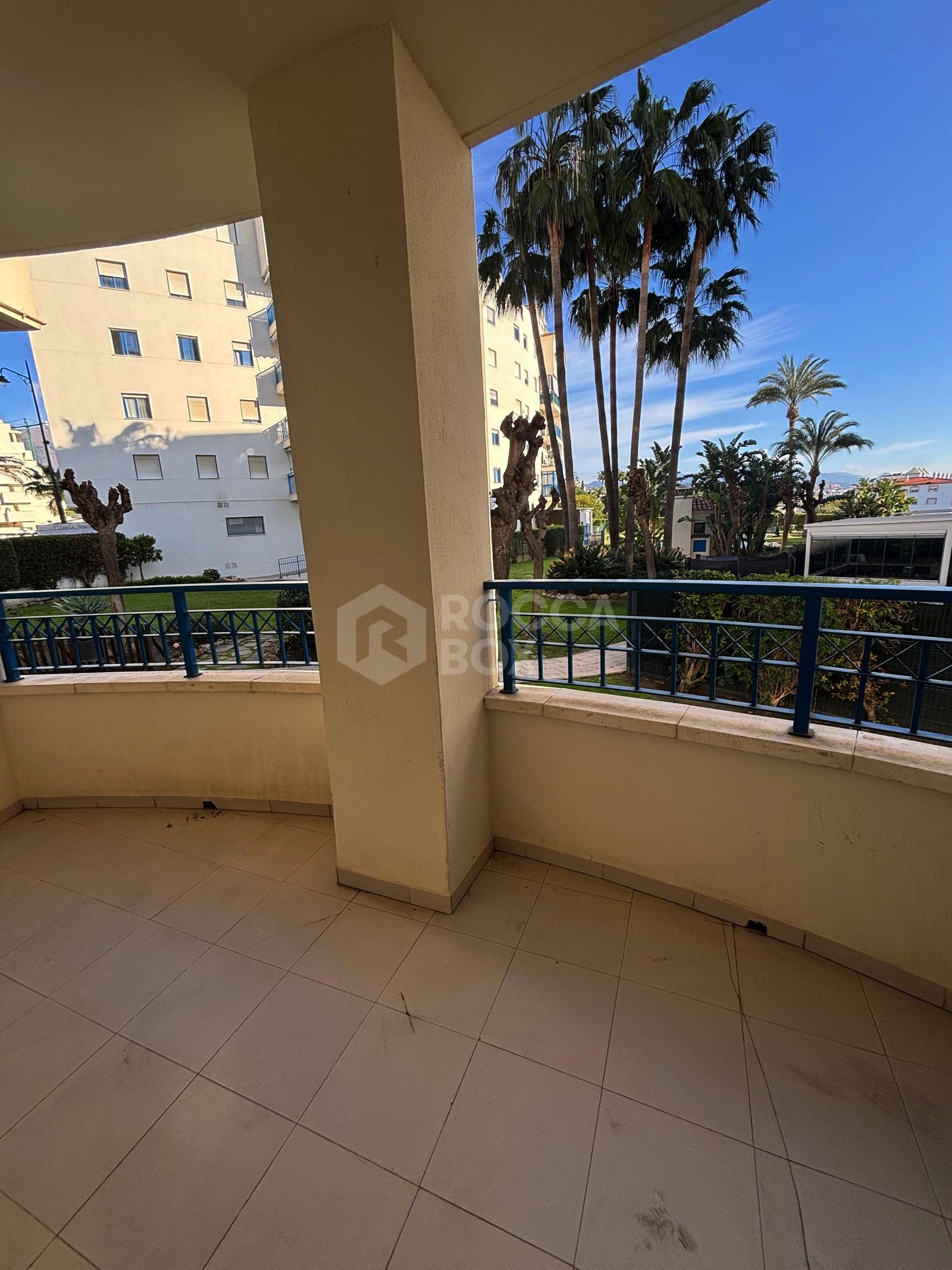 Charming 2-Bedroom Ground-Floor Apartment with a Terrace & Private Garage