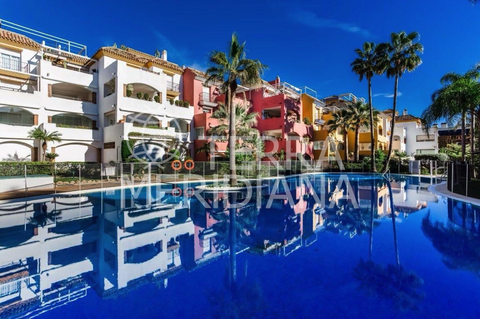 Duplex in Marbella Golden Mile, Marbella