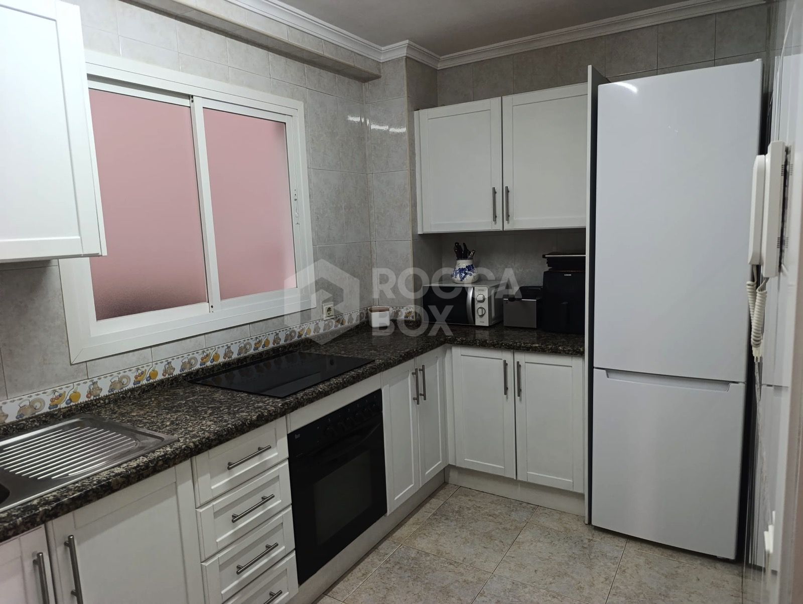 Prime Central Apartment on Avenida Ricardo Soriano