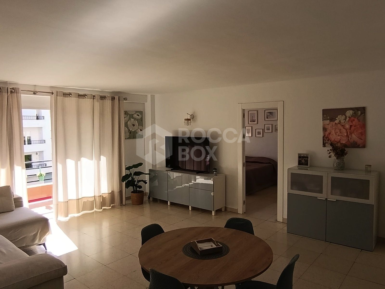 Prime Central Apartment on Avenida Ricardo Soriano