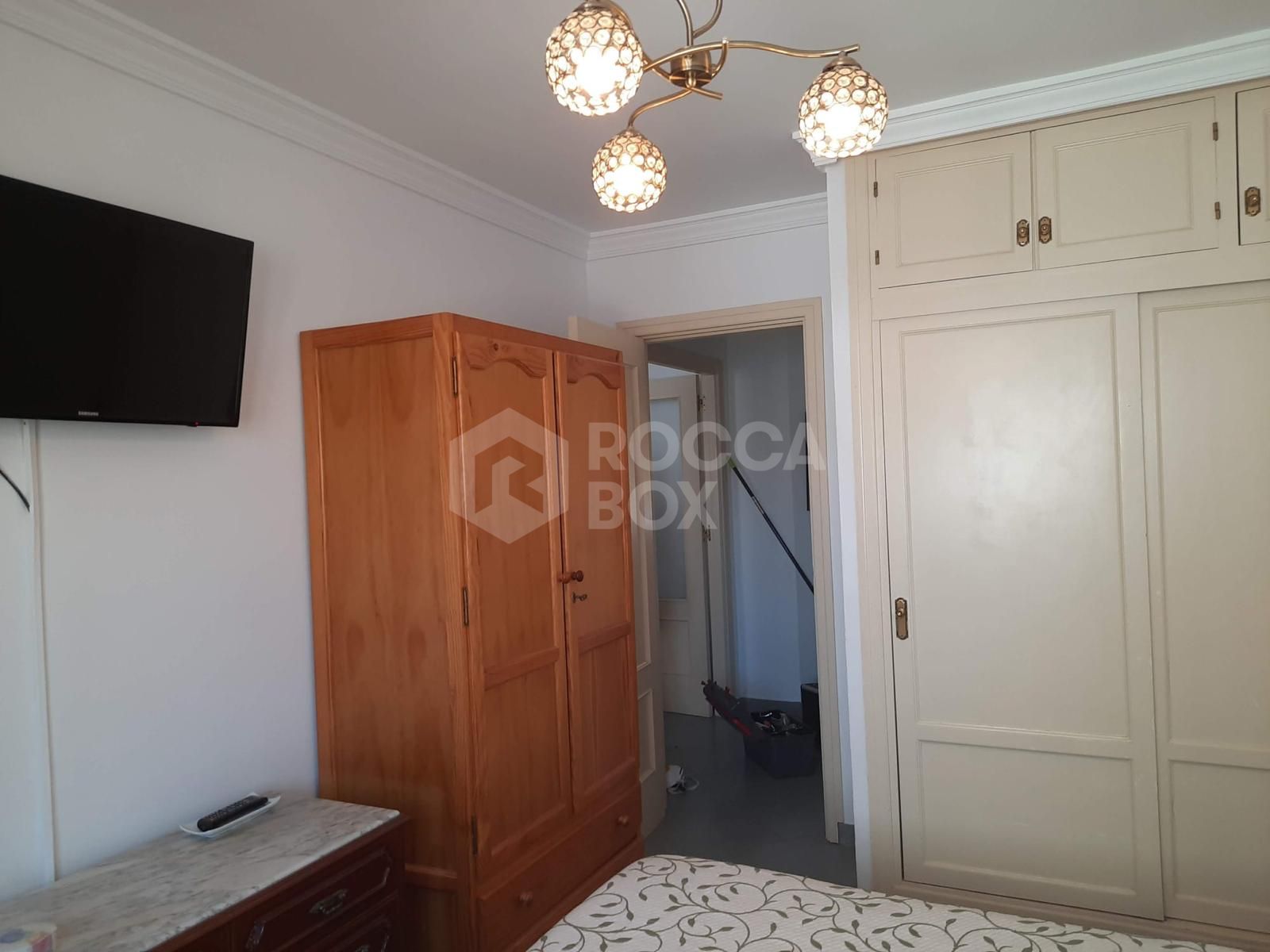 Cozy High-Floor Apartment on Estepona's Iconic Beachfront