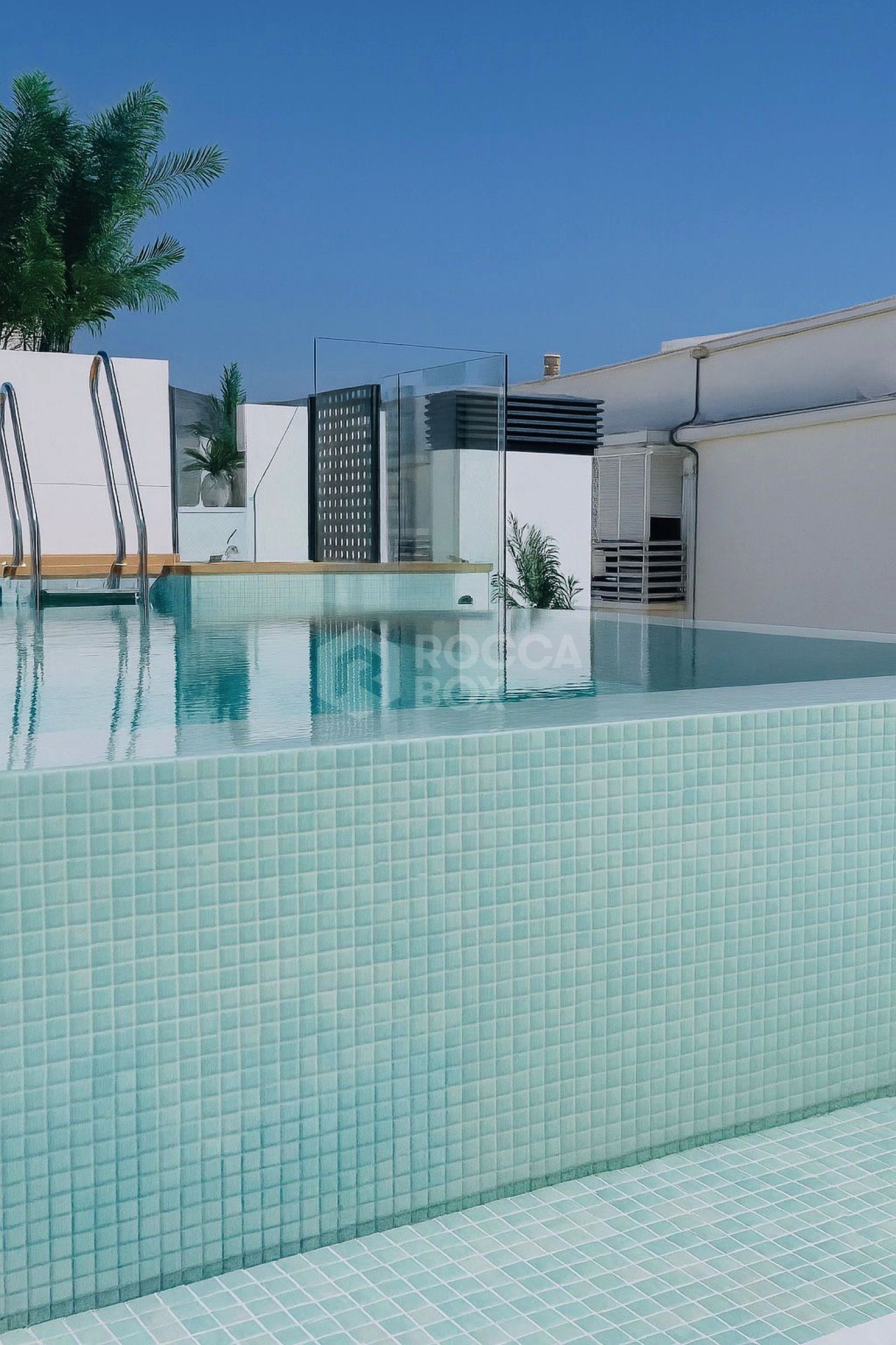 Brand New Fully Furnished Apartment in Puerto de Estepona