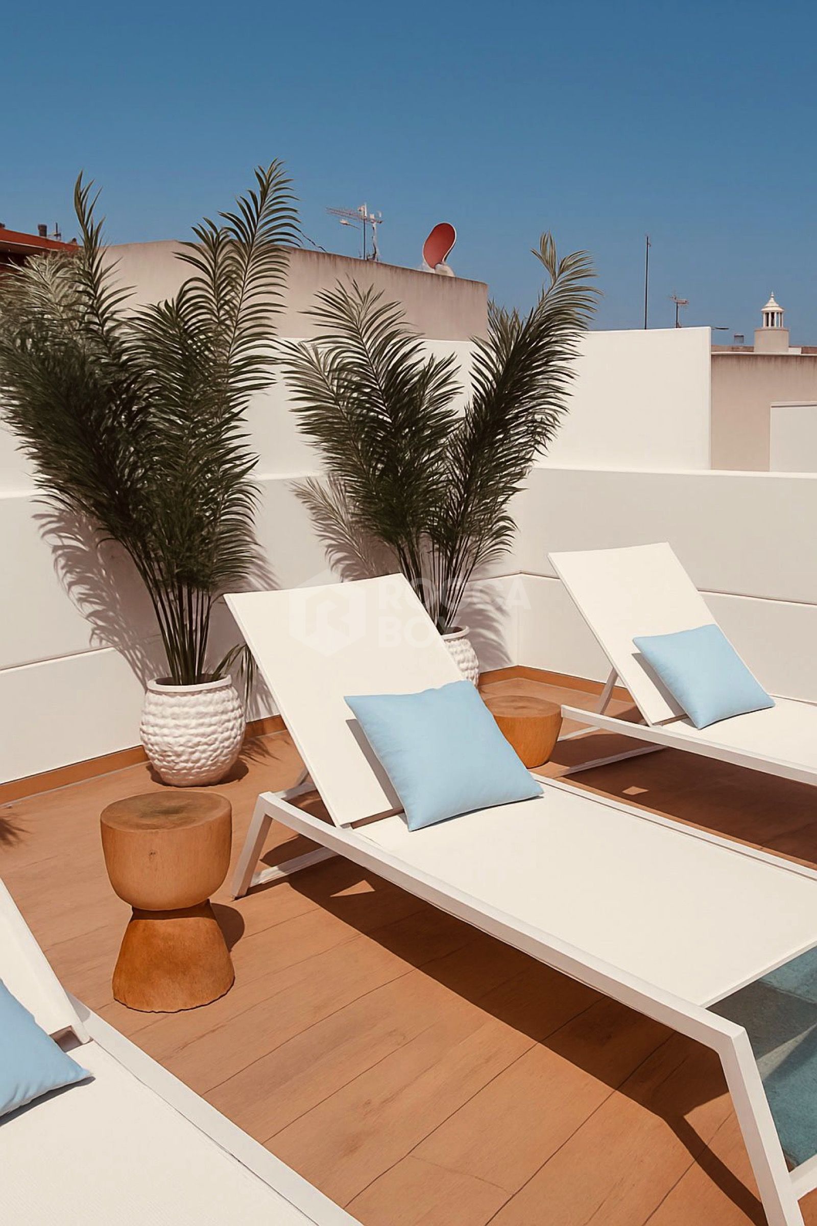 Brand New Fully Furnished Apartment in Puerto de Estepona