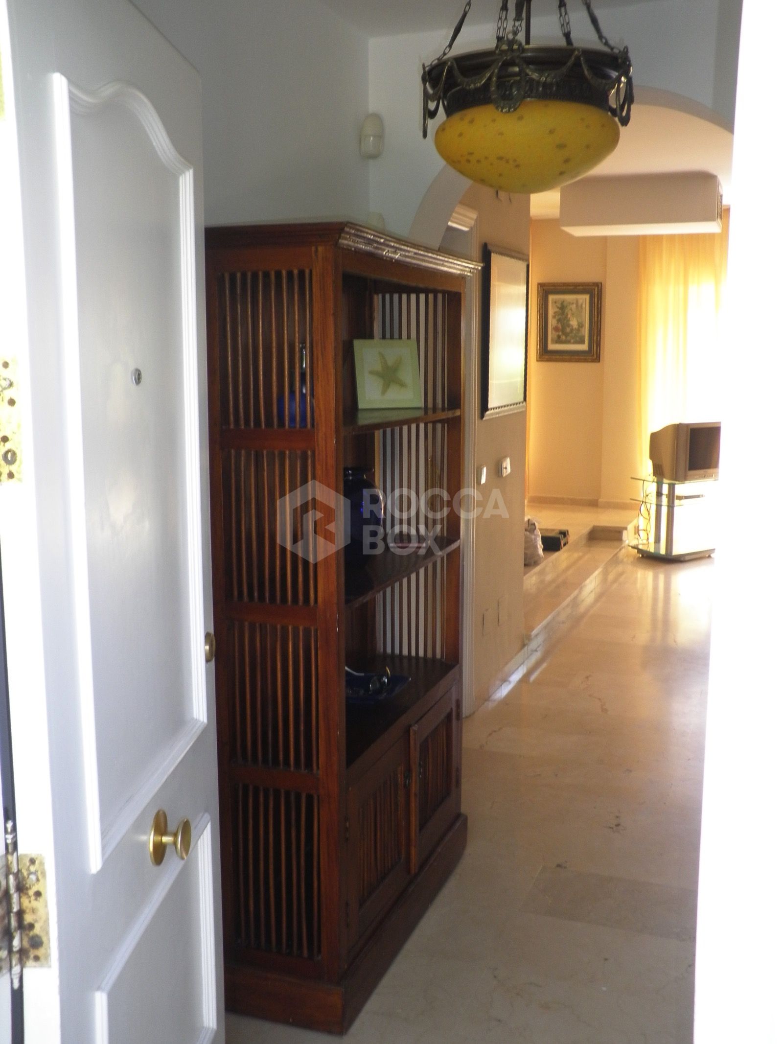 South-Facing Townhouse Near the Beach