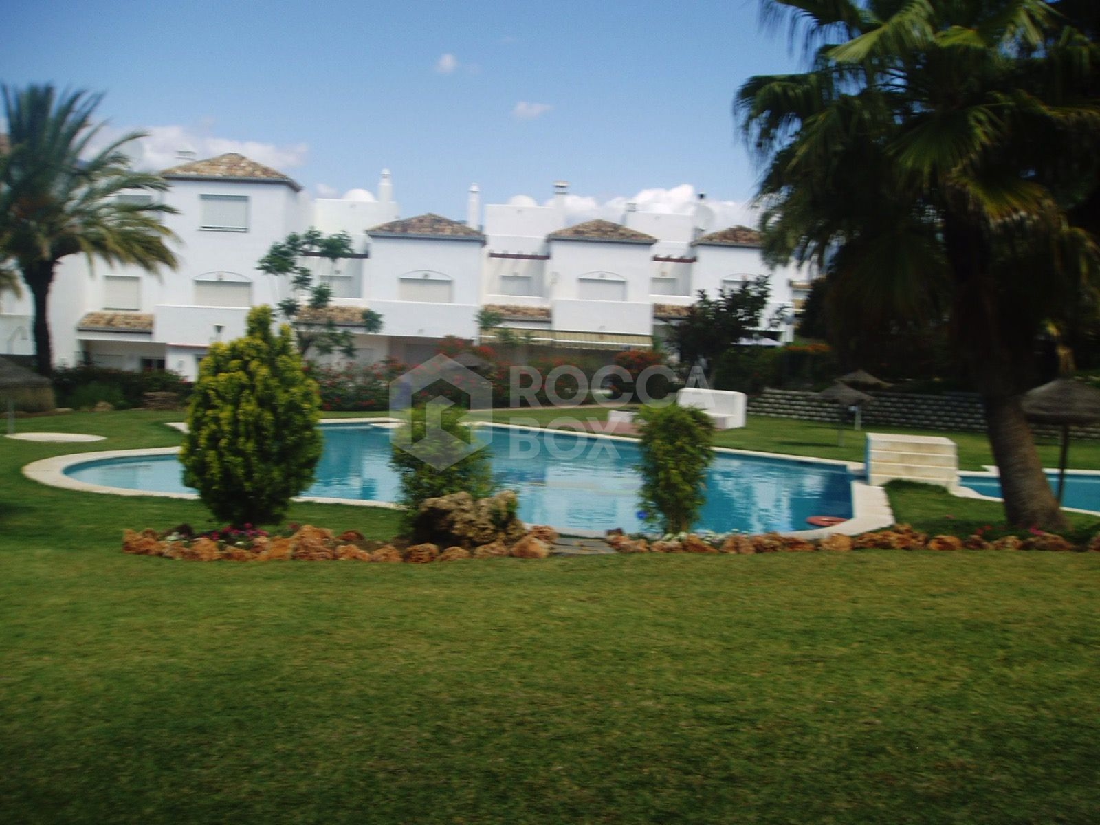 South-Facing Townhouse Near the Beach