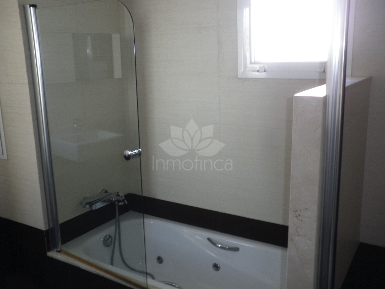 Town House in El Padron, Estepona