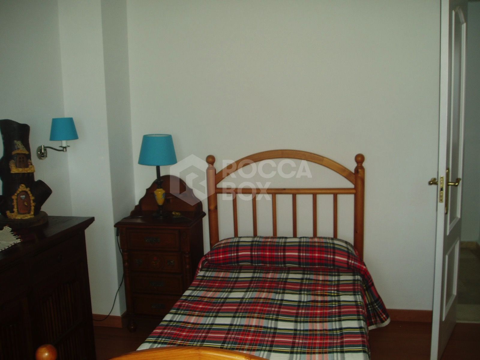 South-Facing Townhouse Near the Beach