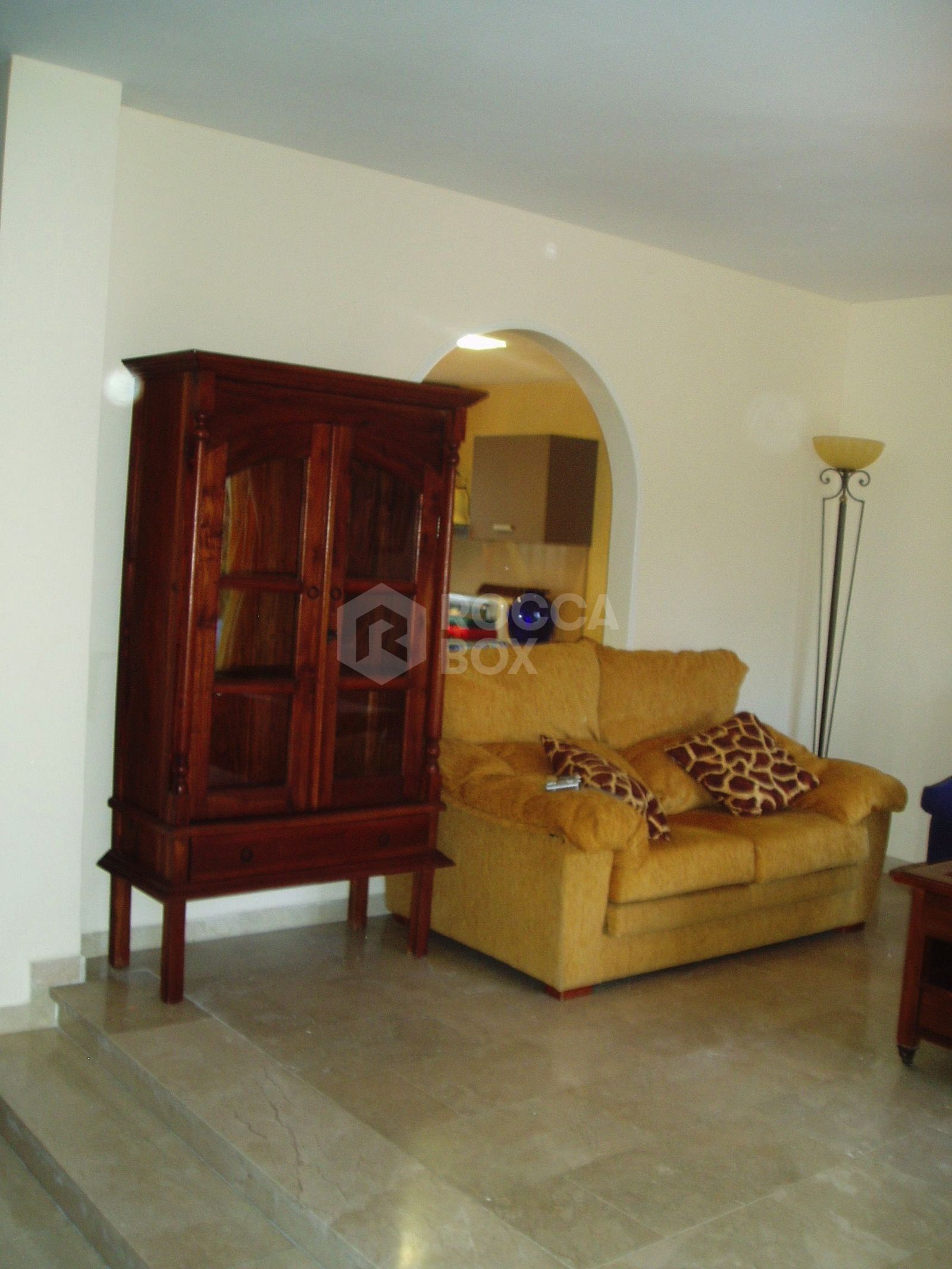 South-Facing Townhouse Near the Beach