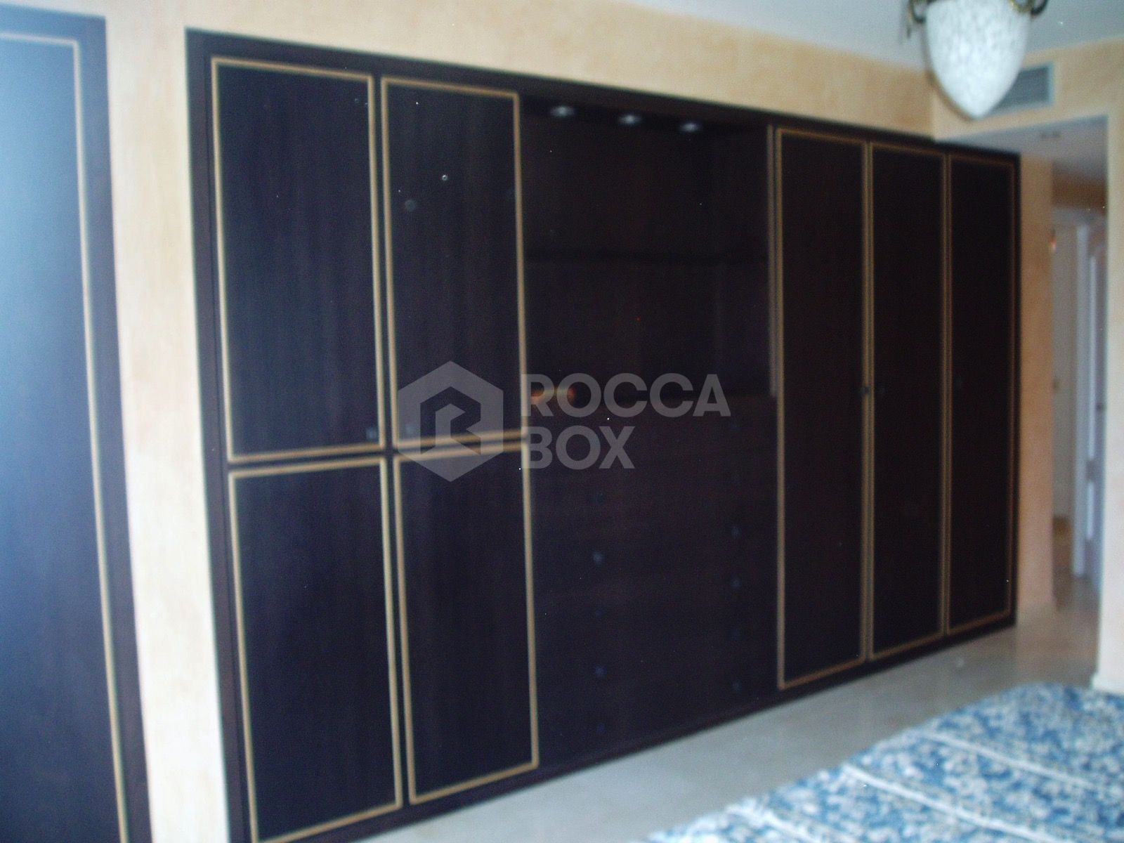 South-Facing Townhouse Near the Beach