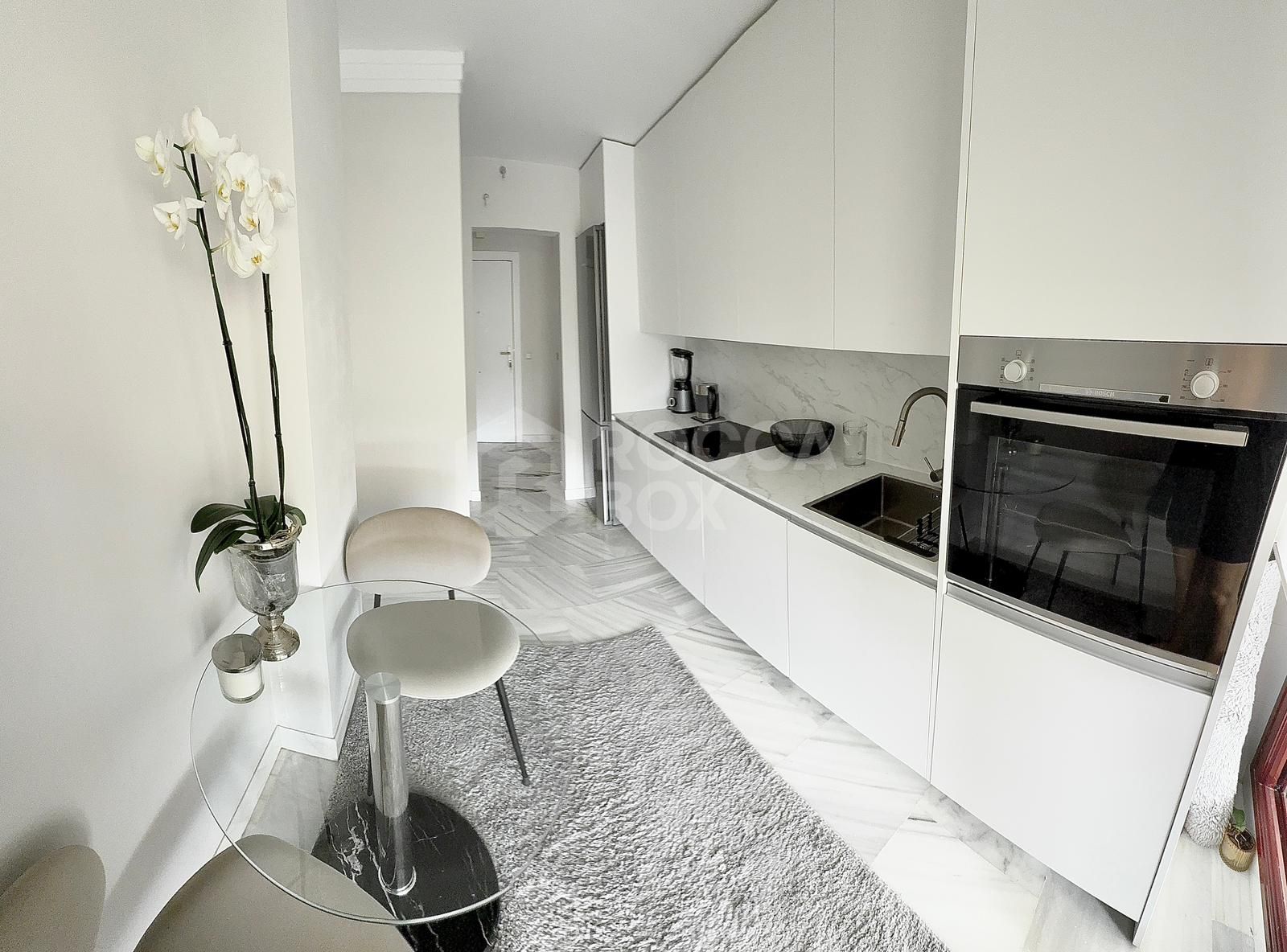 Elegant Renovated Apartment in Parque Botánico