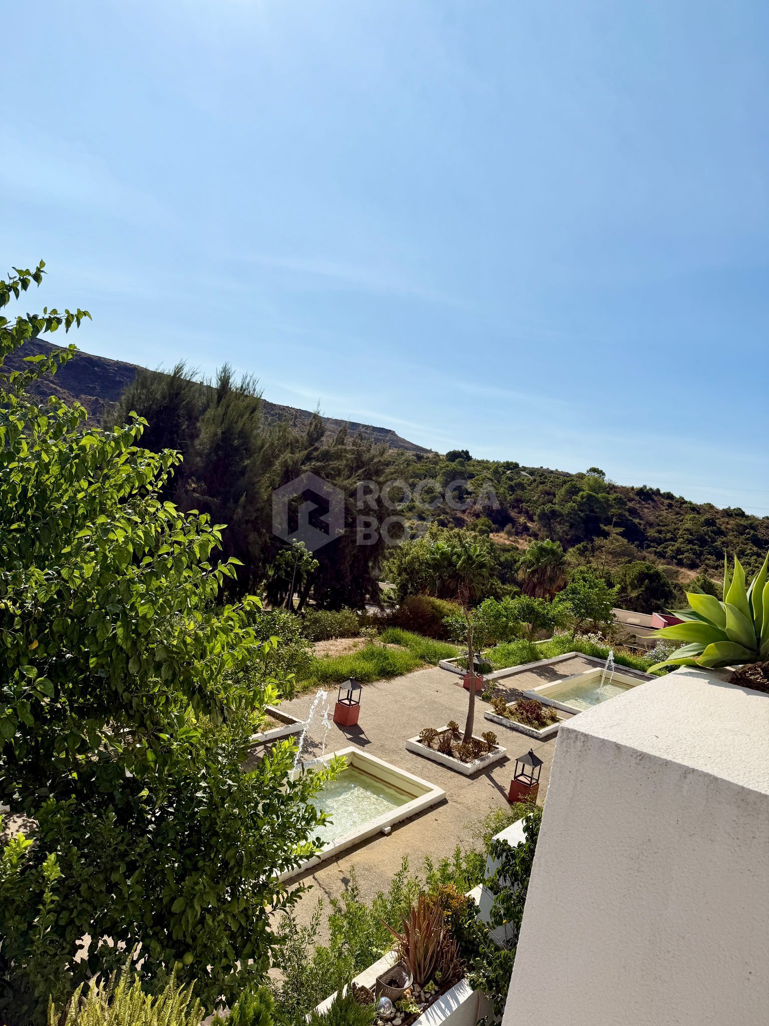 Elegant Renovated Apartment in Parque Botánico