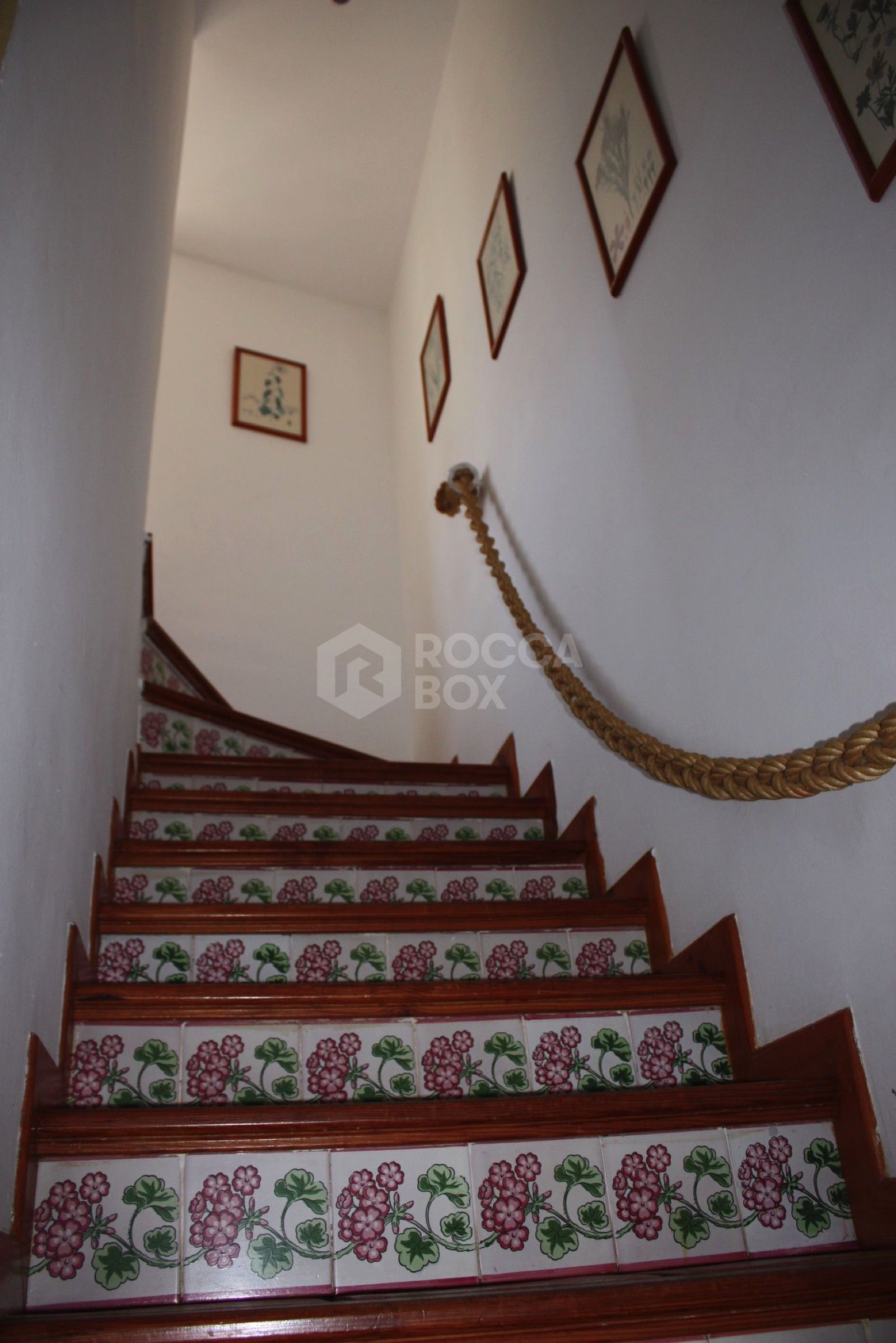 BEAUTIFUL TOWNHOUSE IN GUADALMINA BAJA
