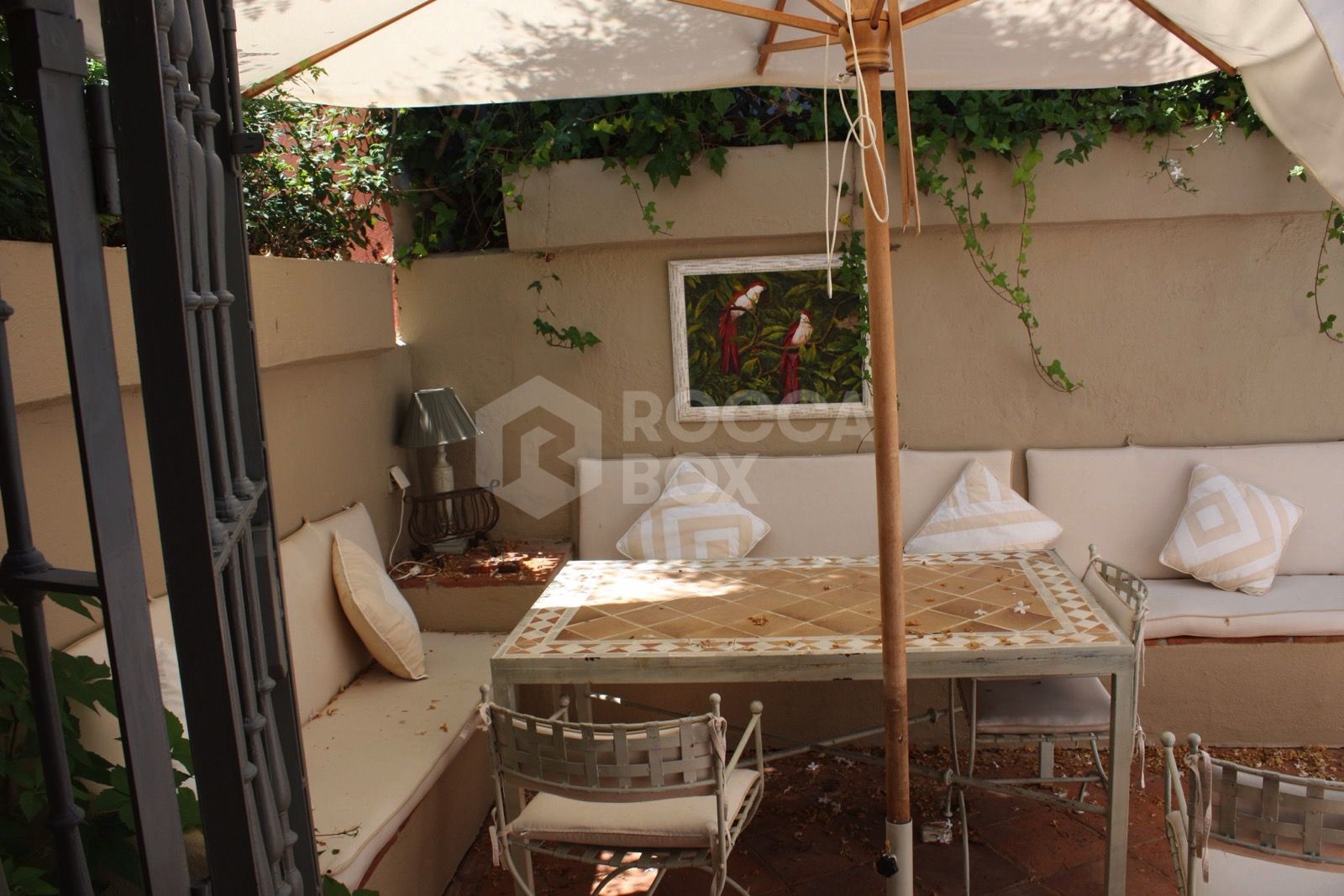 BEAUTIFUL TOWNHOUSE IN GUADALMINA BAJA