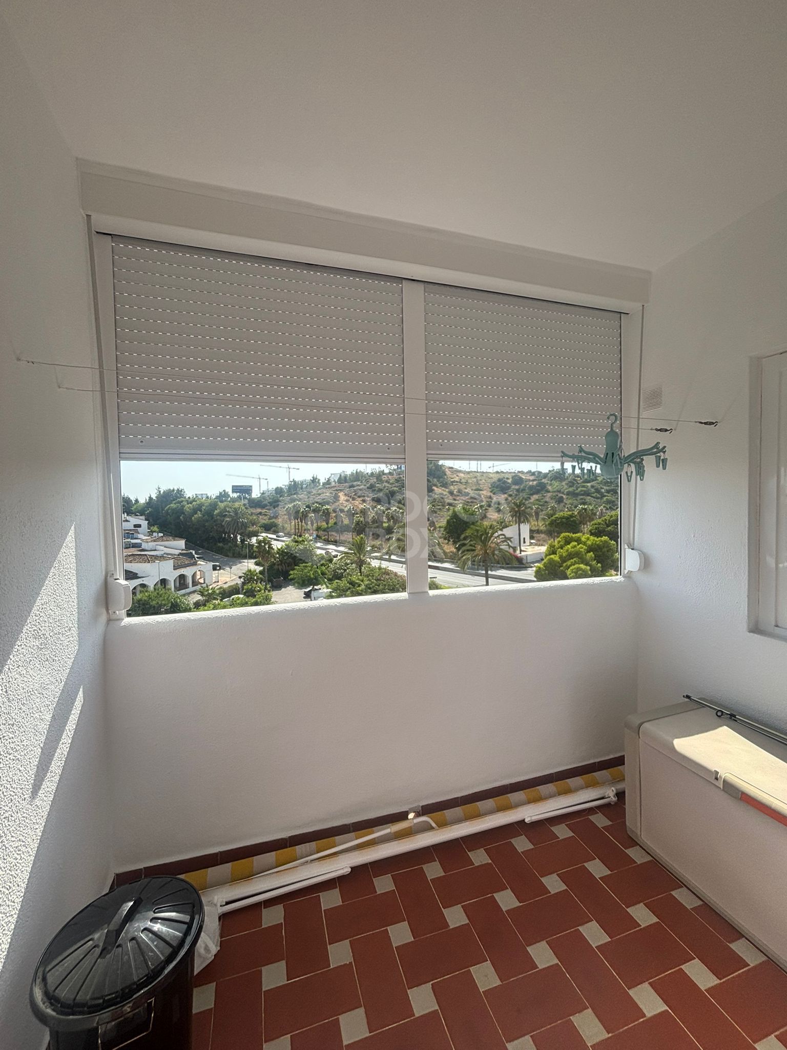 Prime Frontline Beach Apartment on Estepona's Serene Playa de Guadalobón