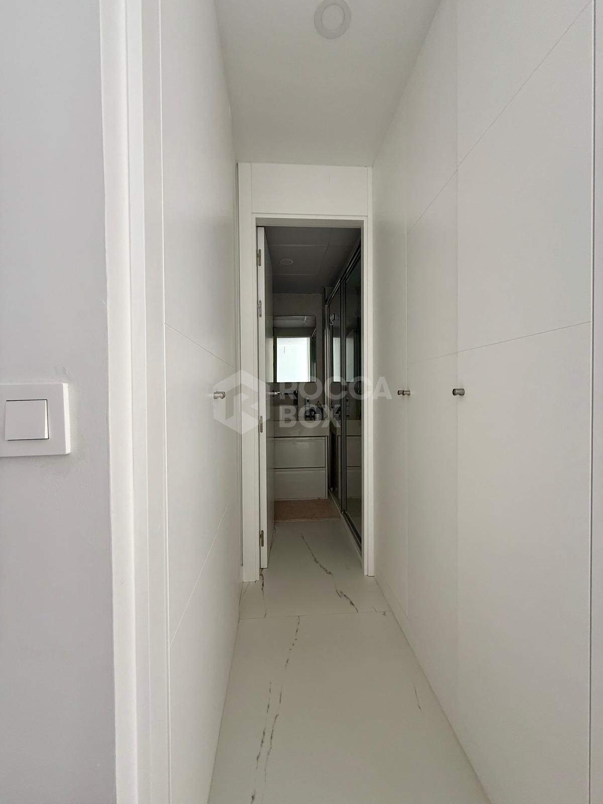 Discover Your Dream Home: Luxurious Brand-New Apartment in Casares Costa