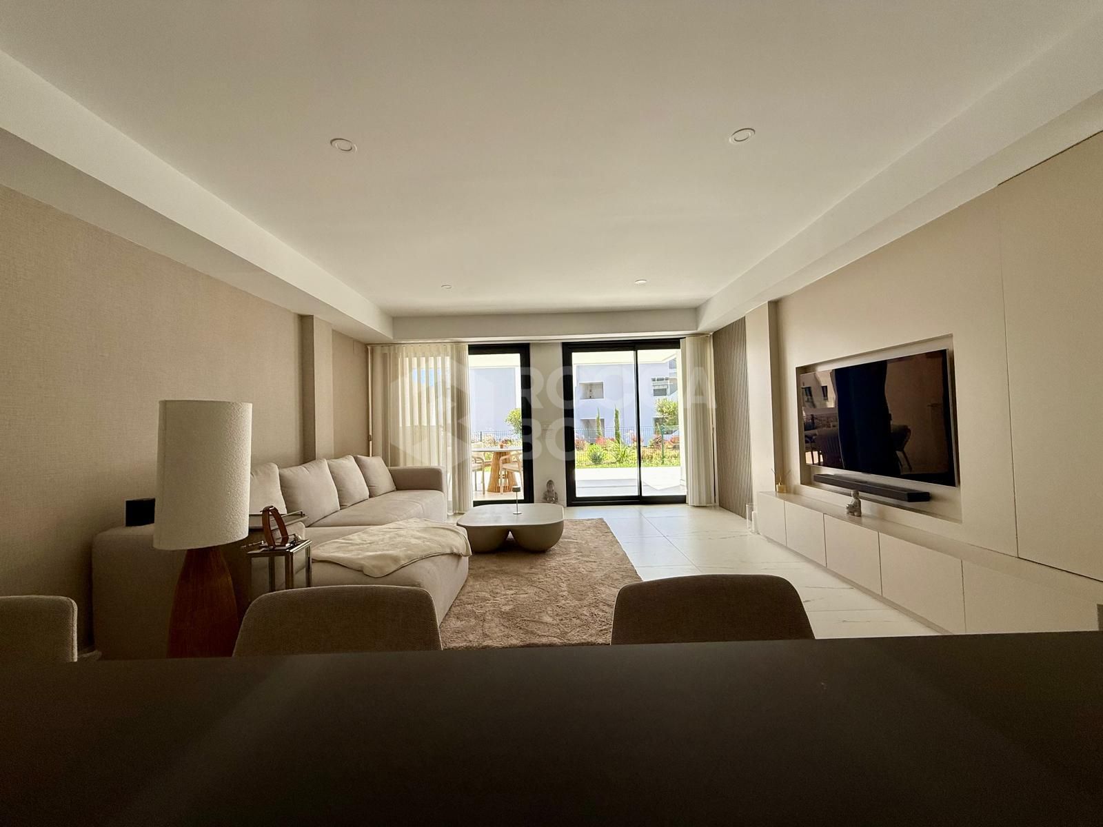 Discover Your Dream Home: Luxurious Brand-New Apartment in Casares Costa