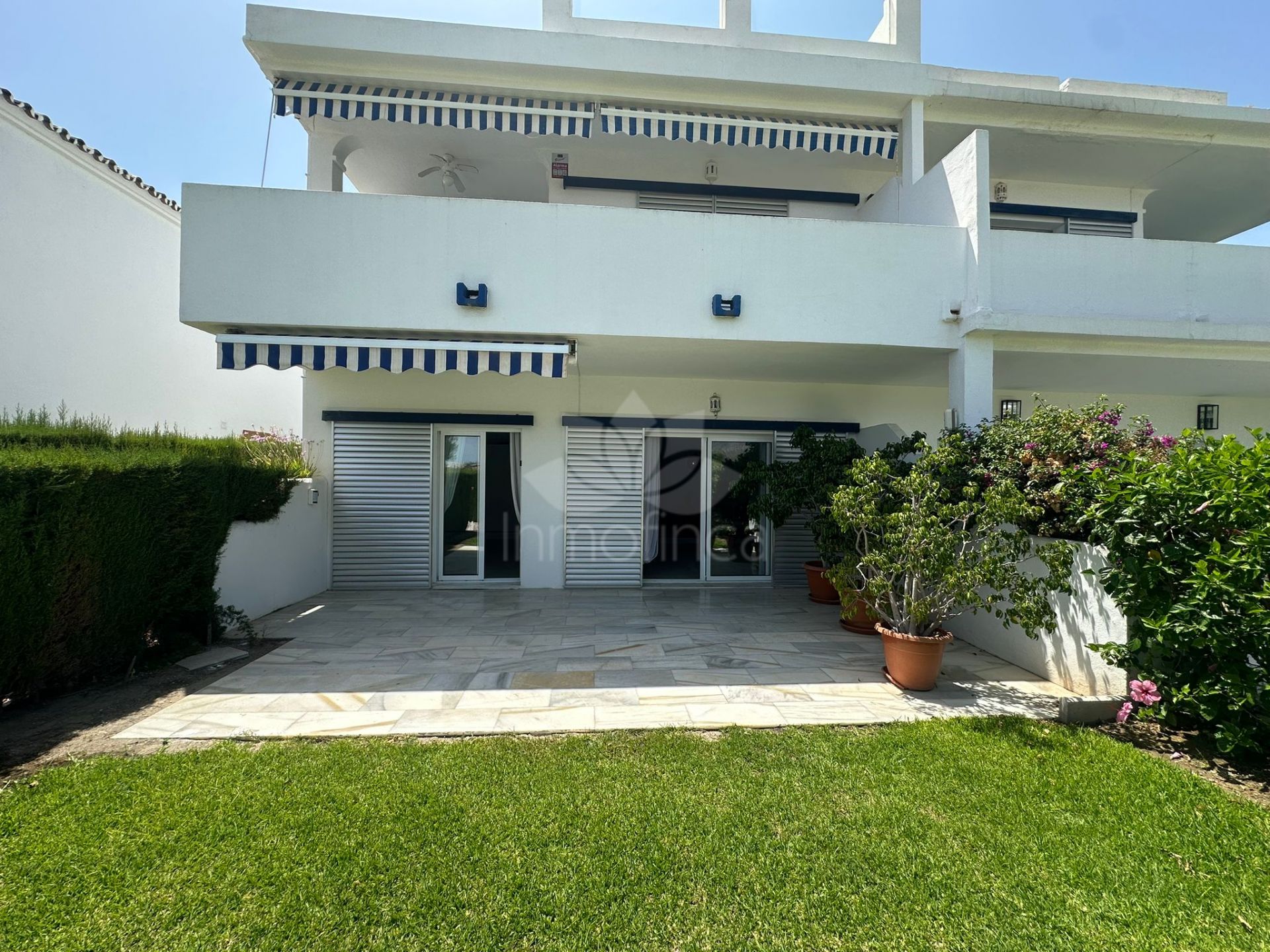 Apartamento Planta Baja en Nueva Andalucia, Marbella