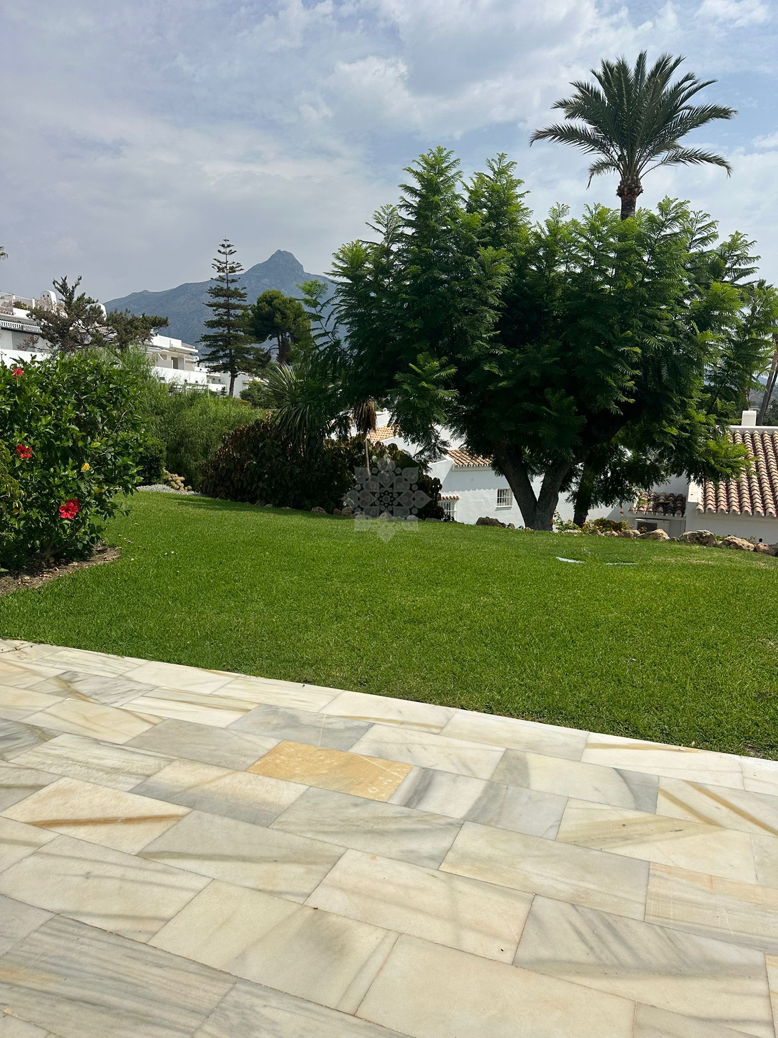 Ground Floor Apartment in Nueva Andalucia, Marbella