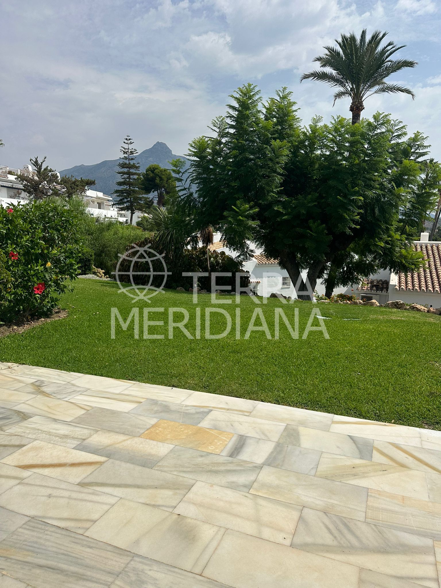 Ground Floor Apartment in Nueva Andalucia, Marbella