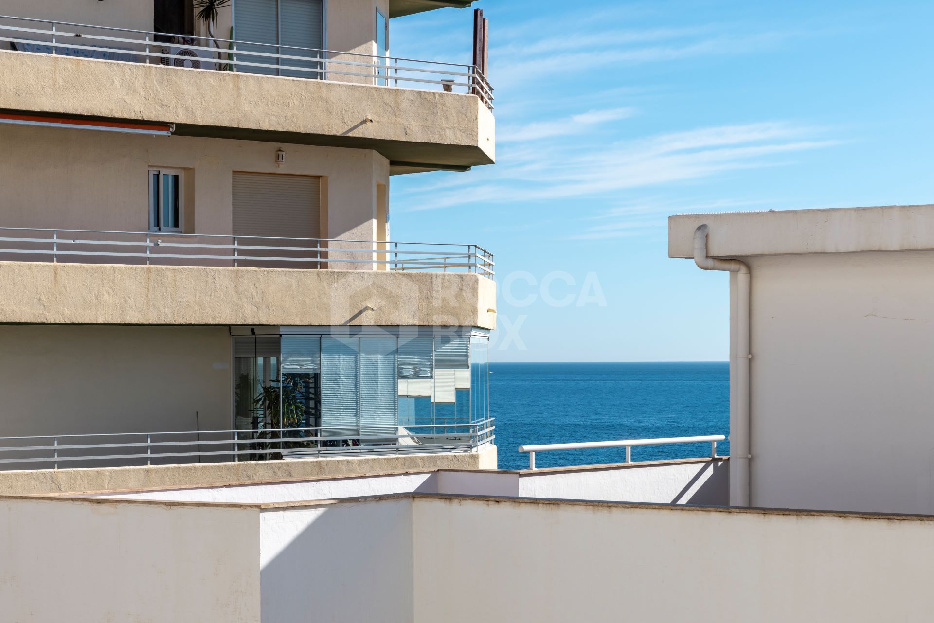 Apartment in the centre of Marbella, on the second line of the beach