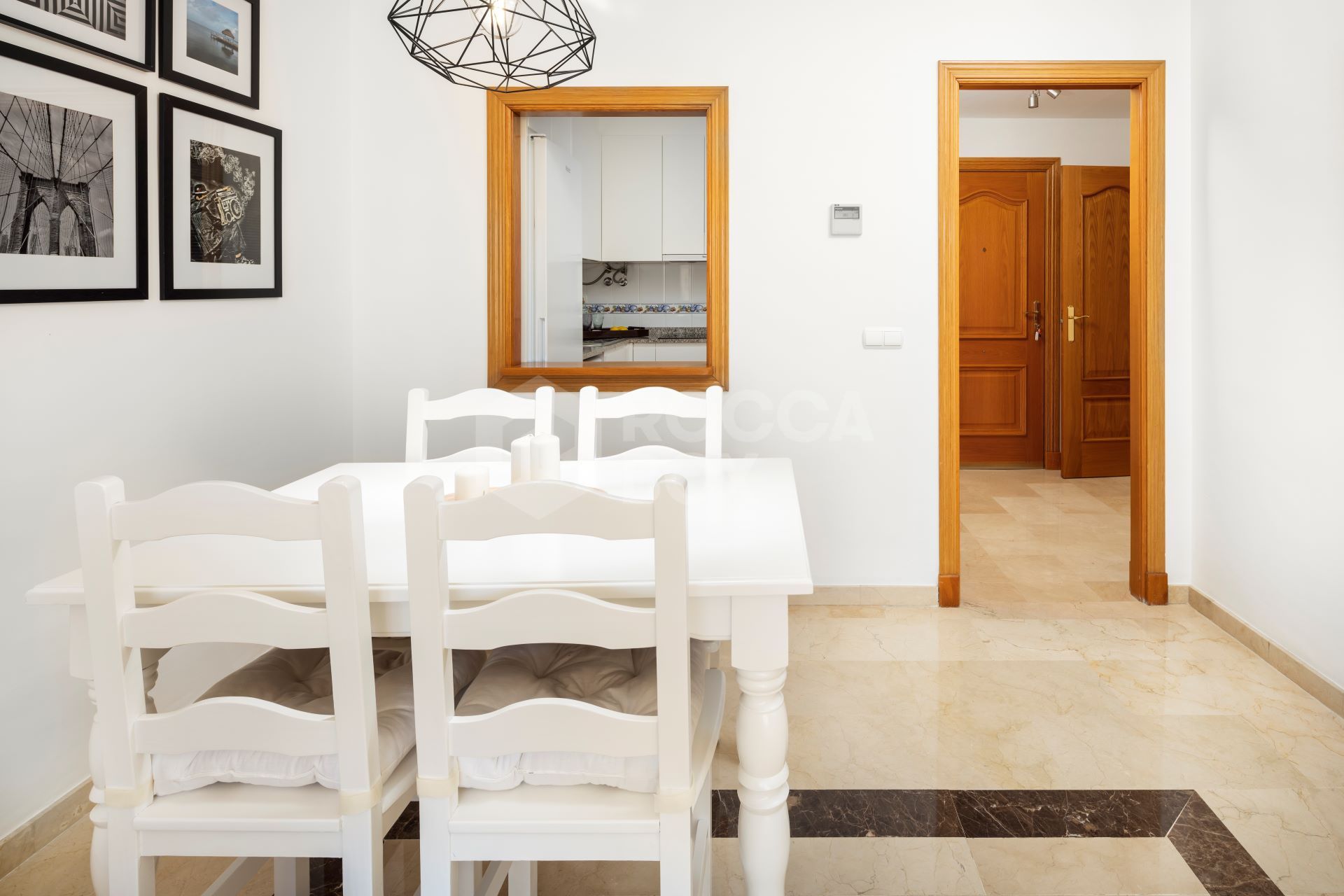 Apartment in the centre of Marbella, on the second line of the beach